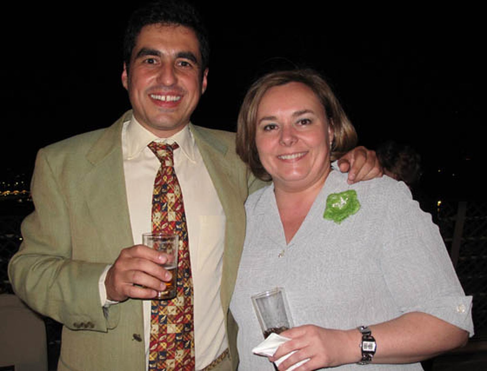 Miguel Lora Vázquez, vocal de Óptica y Acústica Audiométrica, con María Isabel Andrés Martín, vicesecretaria del Colegio de Farmacéuticos de Sevilla.

Foto: Victoria Ramírez