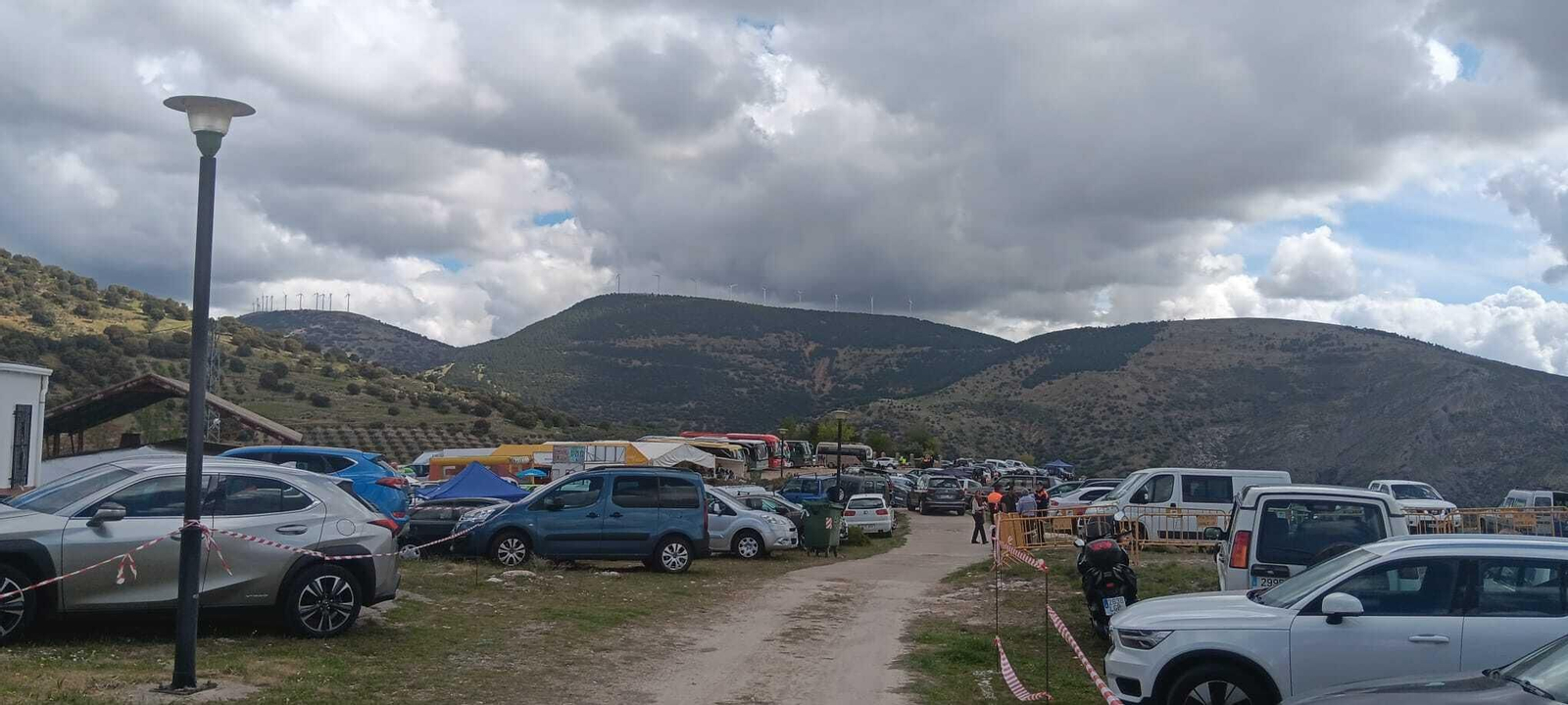 En imágenes: Los vecinos de Hoya del Salobral veneran  a su Virgen de la Cabeza