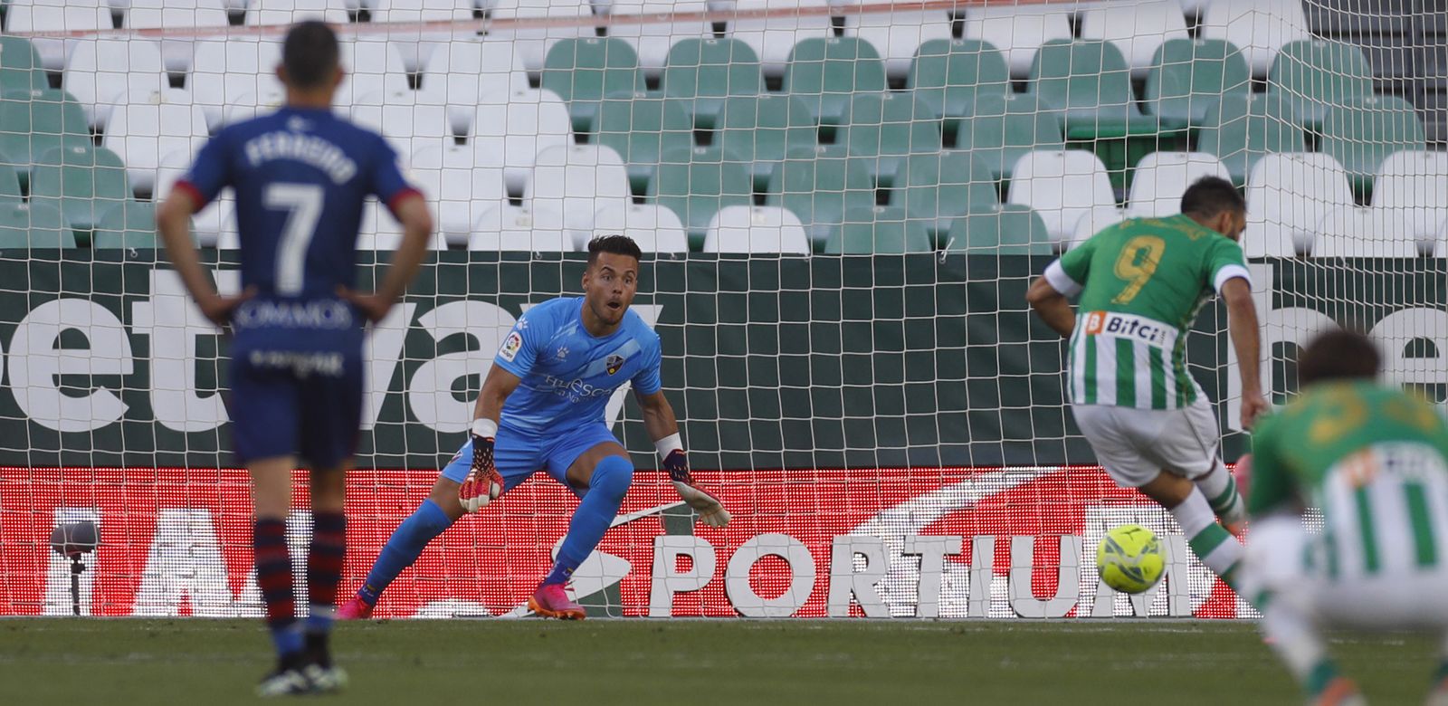Las imágenes del Betis-Huesca