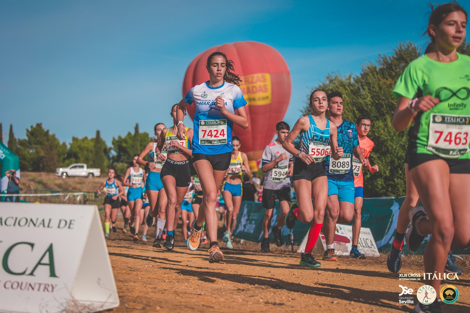 Búscate en las fotos del Cross de Itálica 2025 | 6