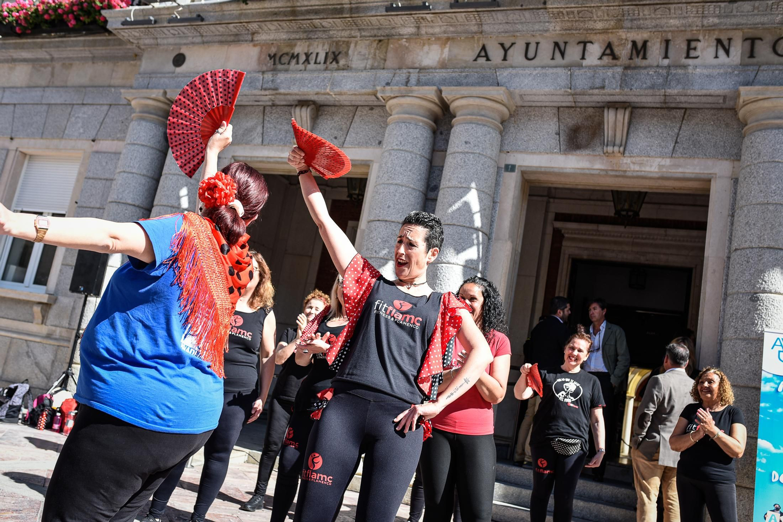 Imágenes de la lectura del manifiesto Día Internacional del Síndrome Down