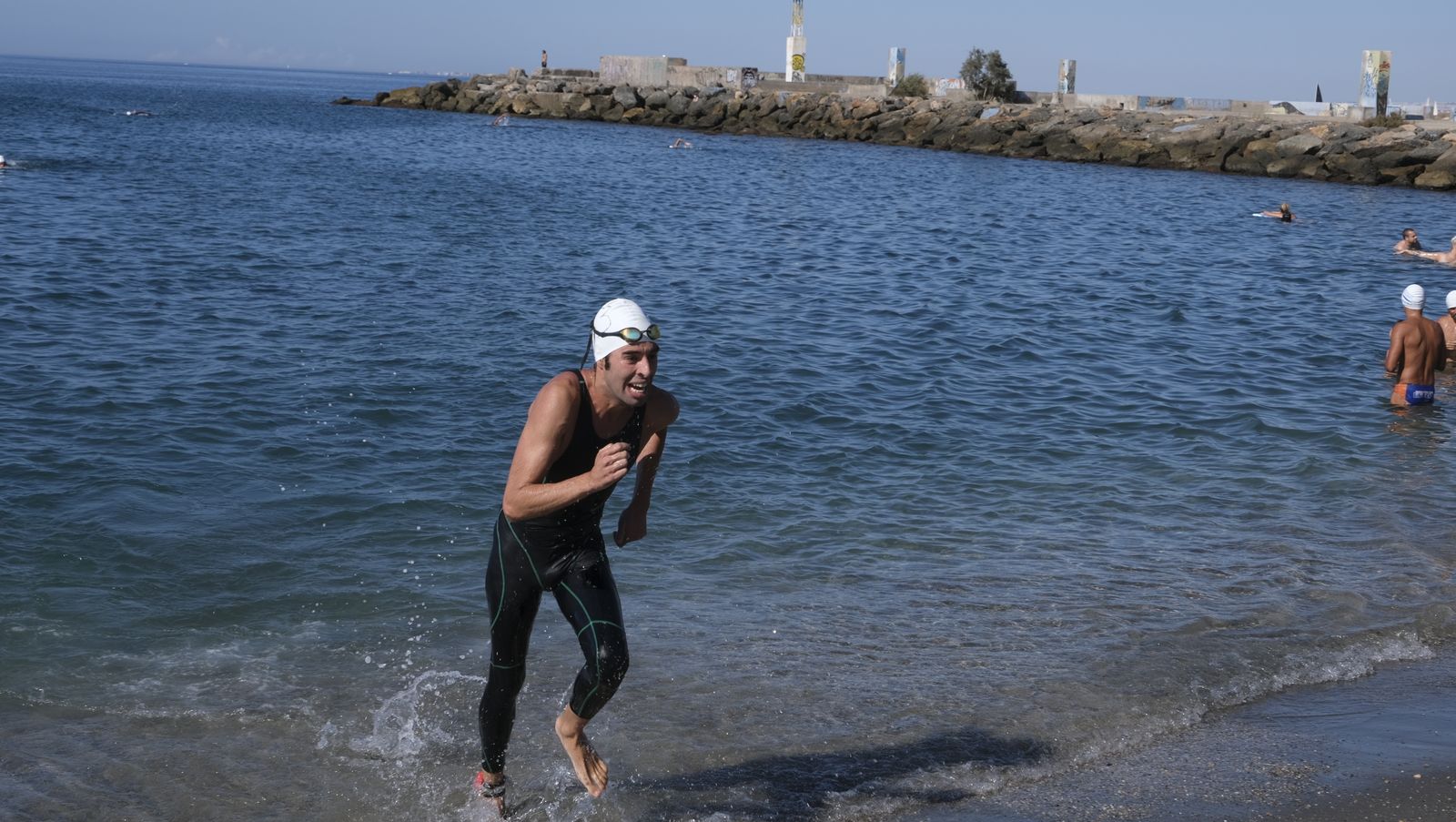 Imágenes de la travesía a nado de la Feria de Almería 2022