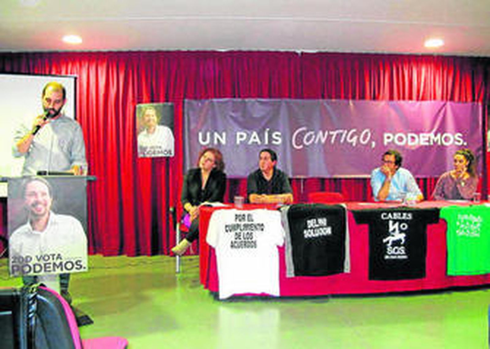 Intervención del alcalde de Puerto Real, Antonio Romero, durante el acto de Podemos.
