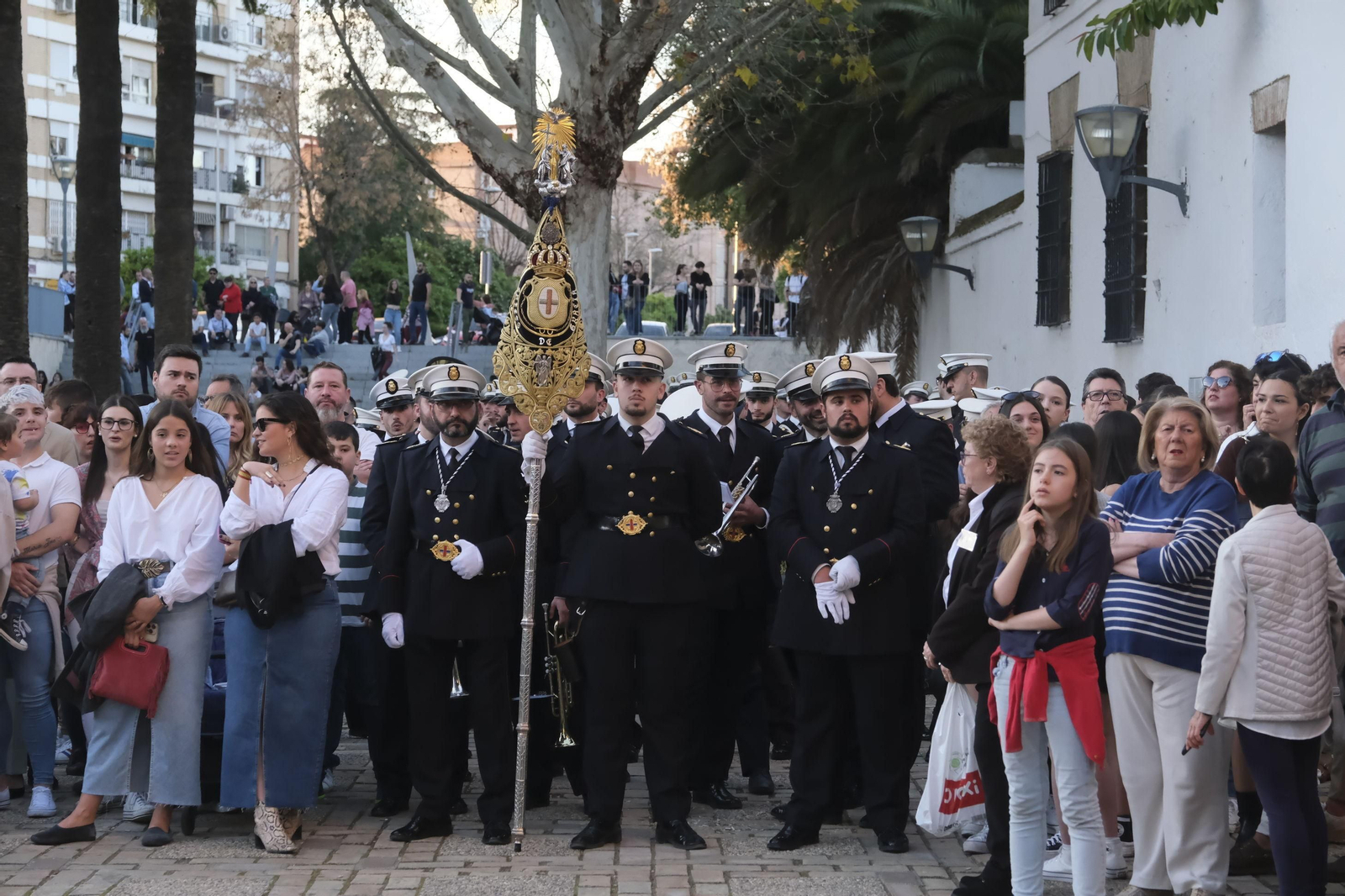 La procesión del Señor de la Bondad de Córdoba, en imágenes