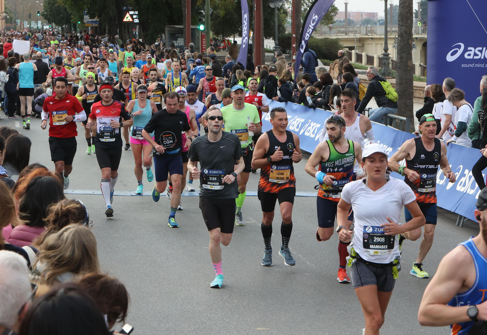 Búscate en la maratón de Sevilla 14