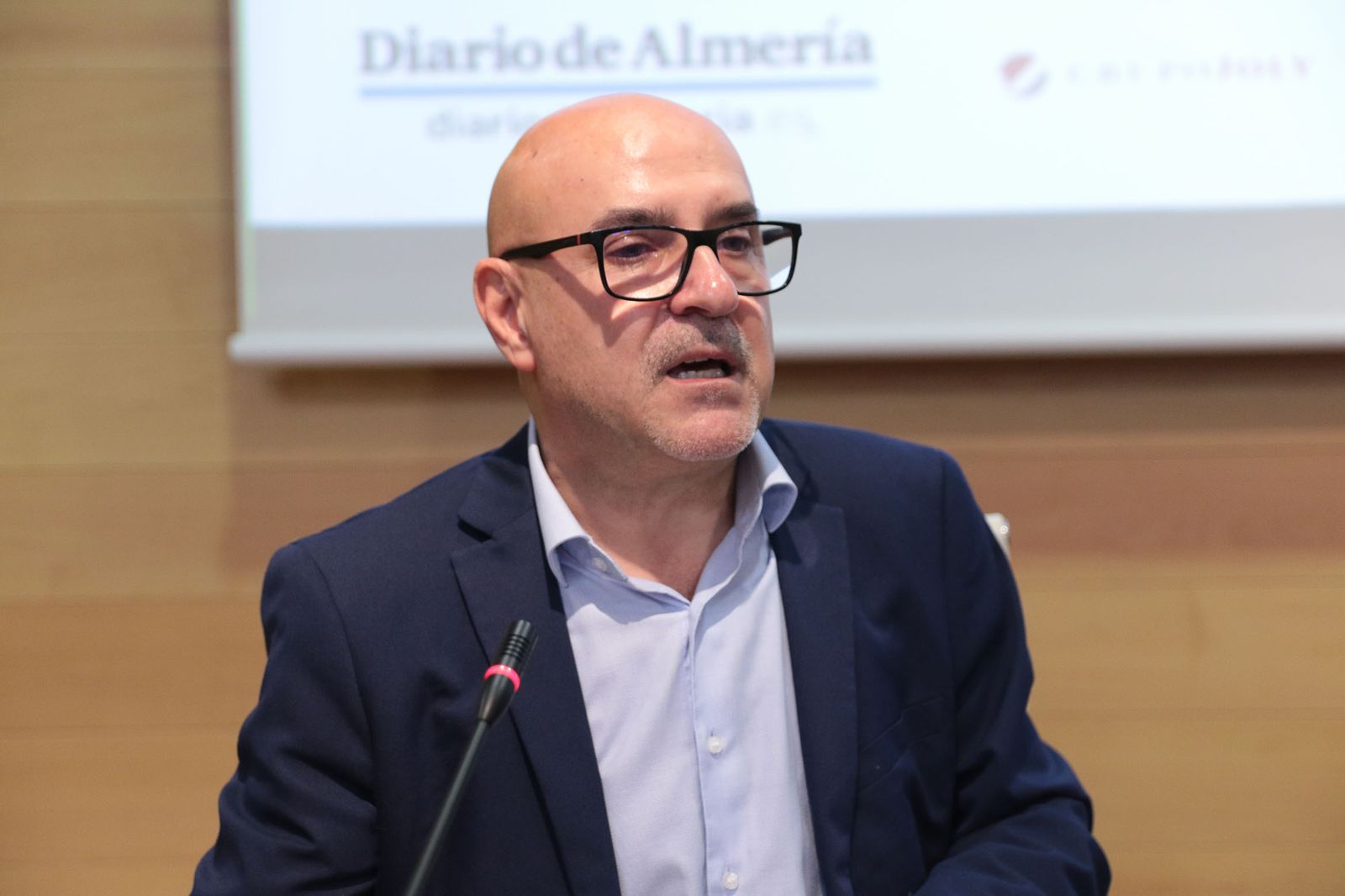 El Diario de los Libros, con Cristina Campos y su novela 'Historias de mujeres casadas'