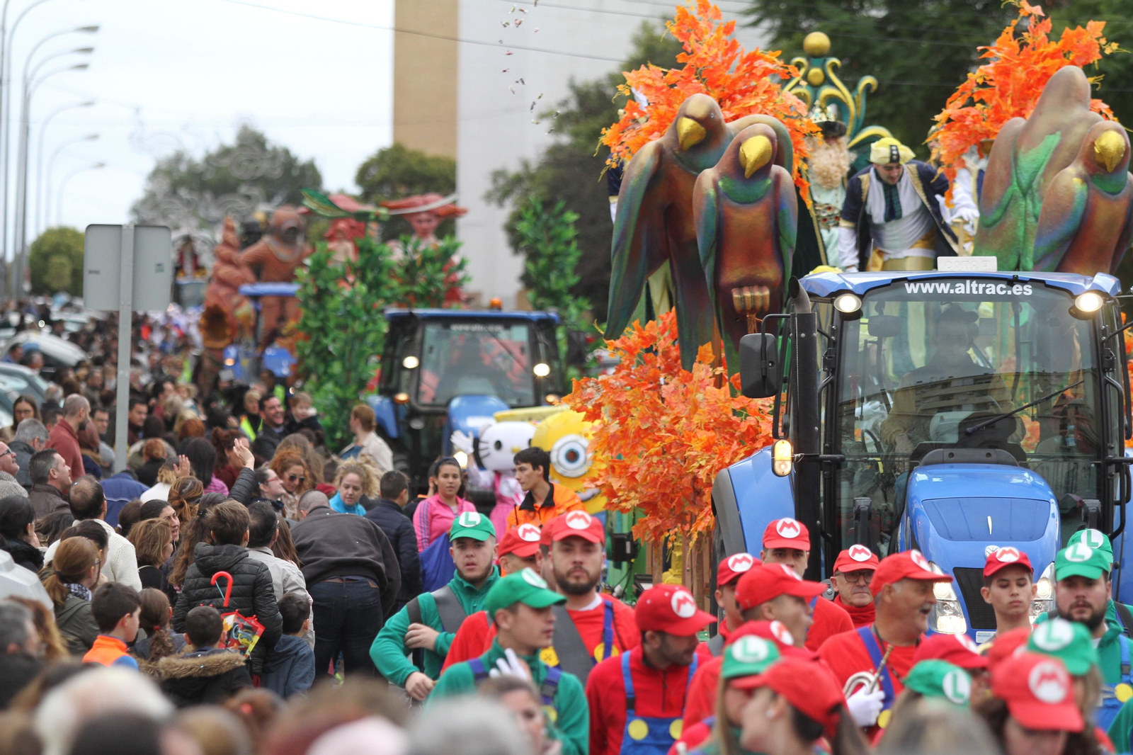 Cabalgata de los Reyes Magos 2018: Melchor, Gaspar y Baltazar adelantan su salida para llenar de ilusión las calles de Huelva