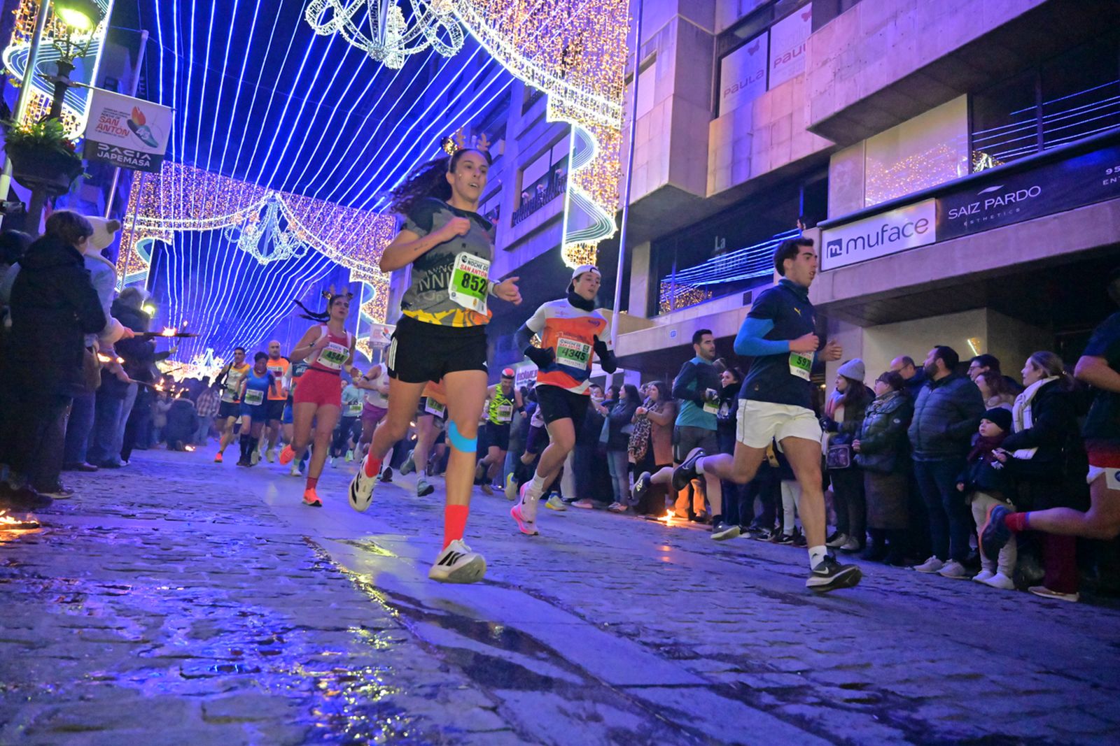 En imágenes: así disfruta la gente de la Carrera de San Antón