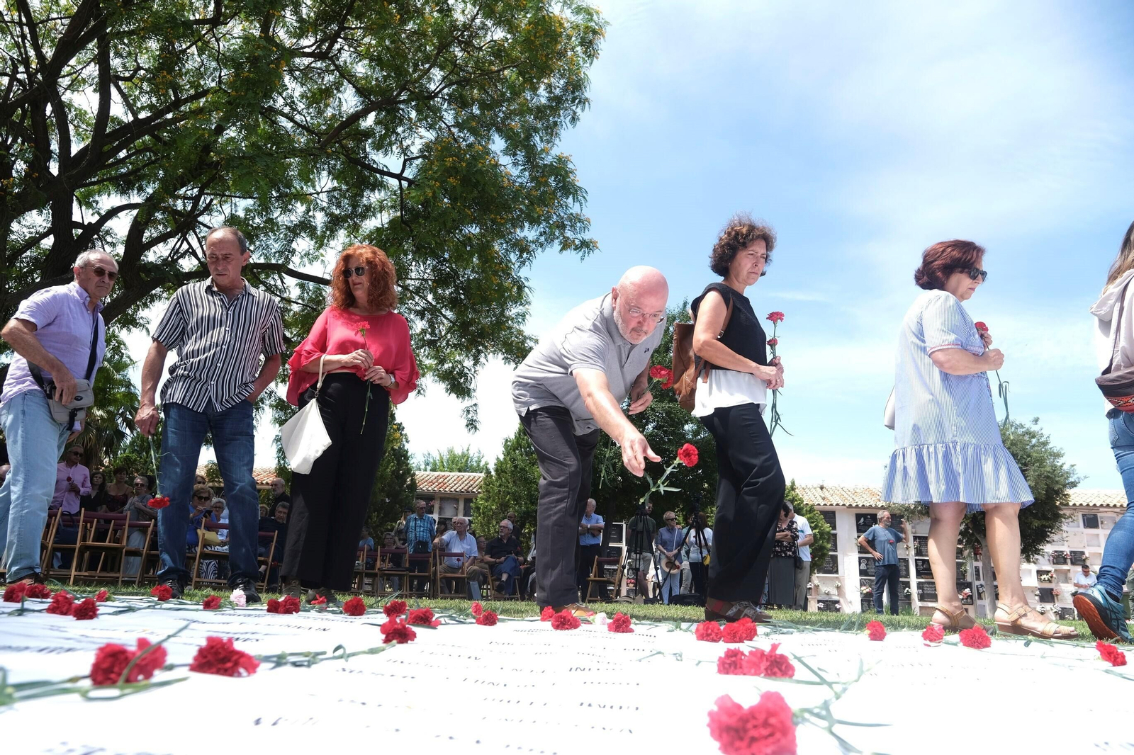 El homenaje a las víctimas del franquismo en Córdoba, en imágenes