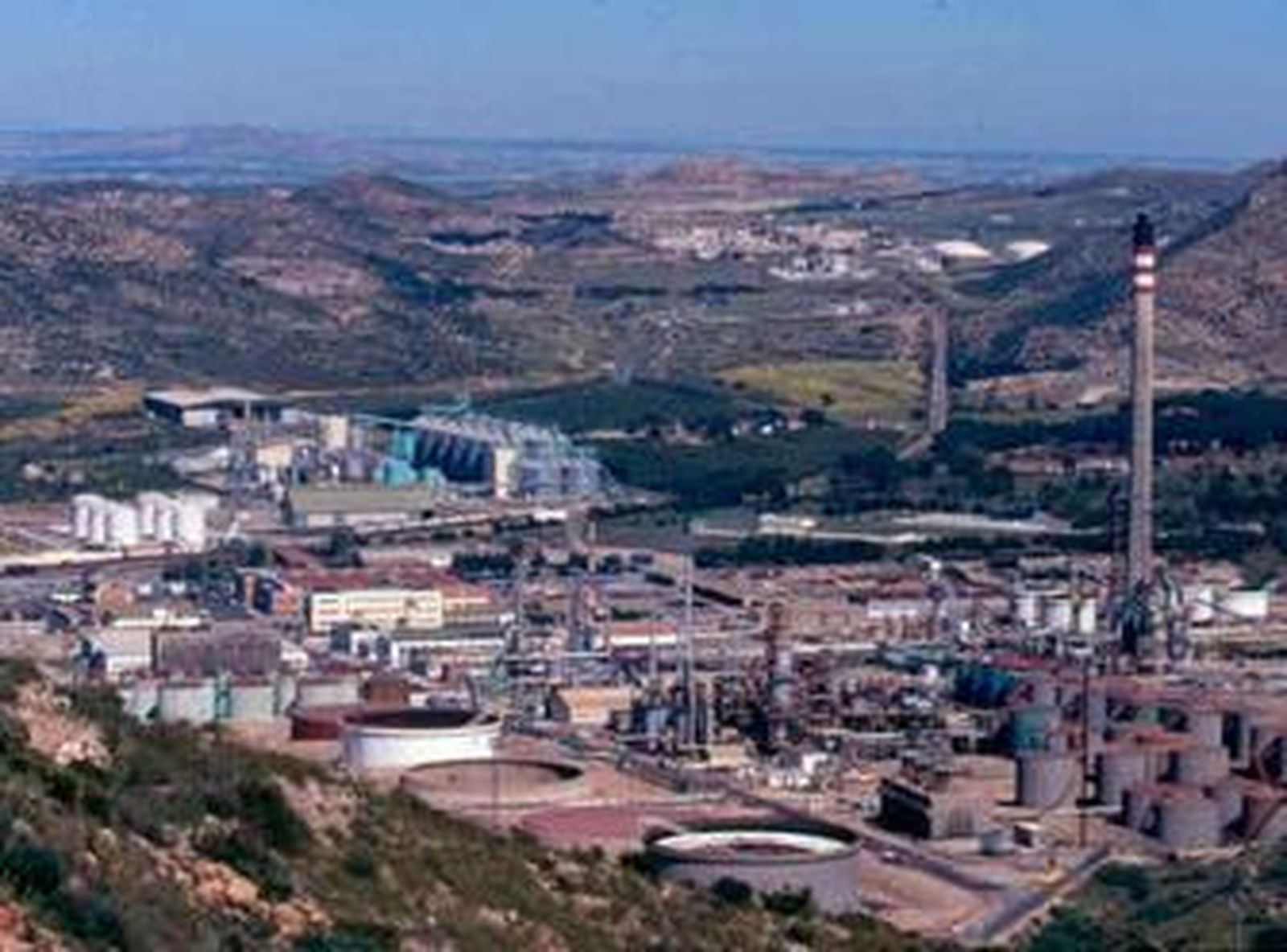 Instalaciones actuales de Repsol YPF en Cartagena (Murcia).