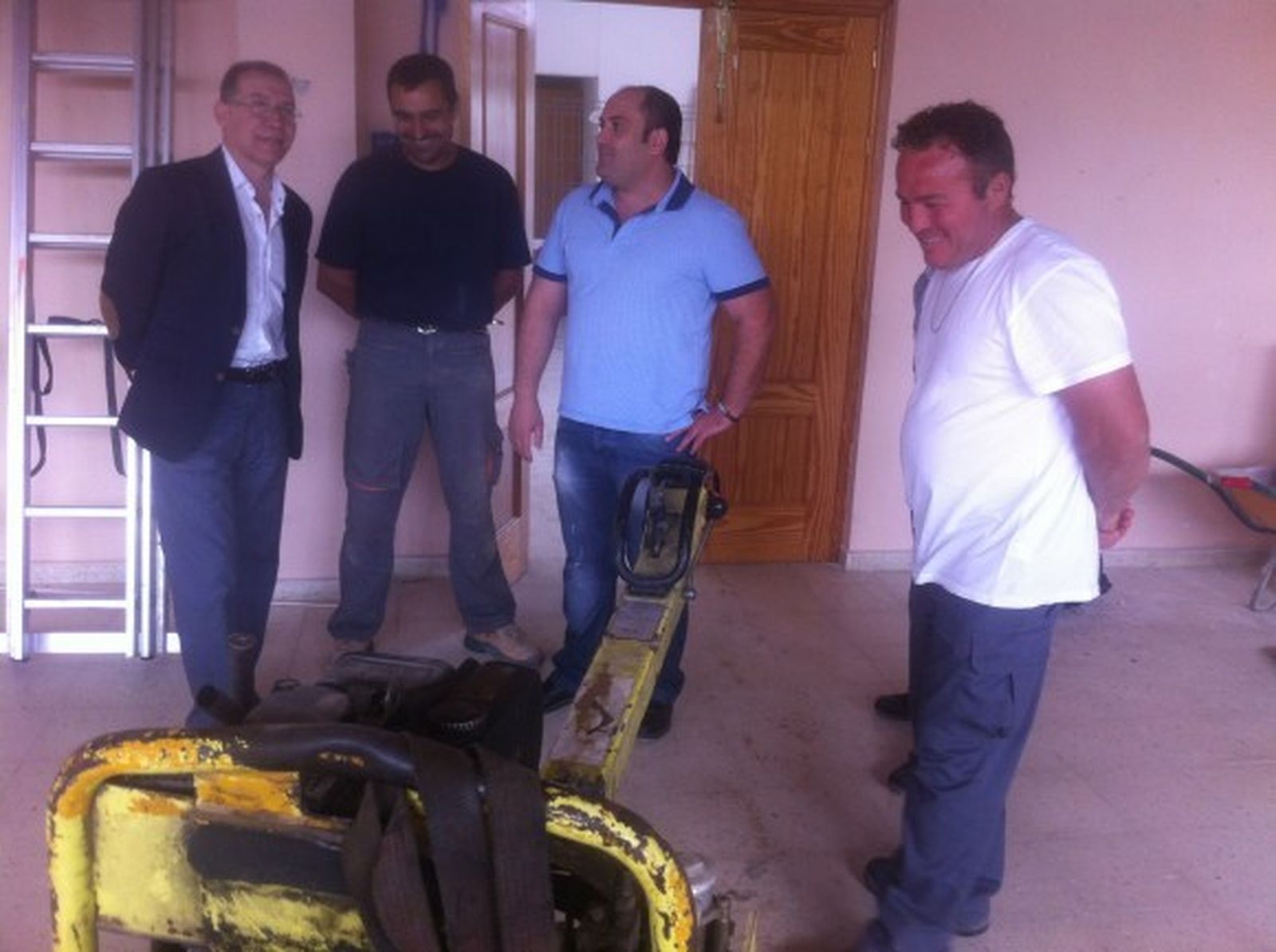 Diputación terminará el tanatorio de Puerto Serrano a través del Profea