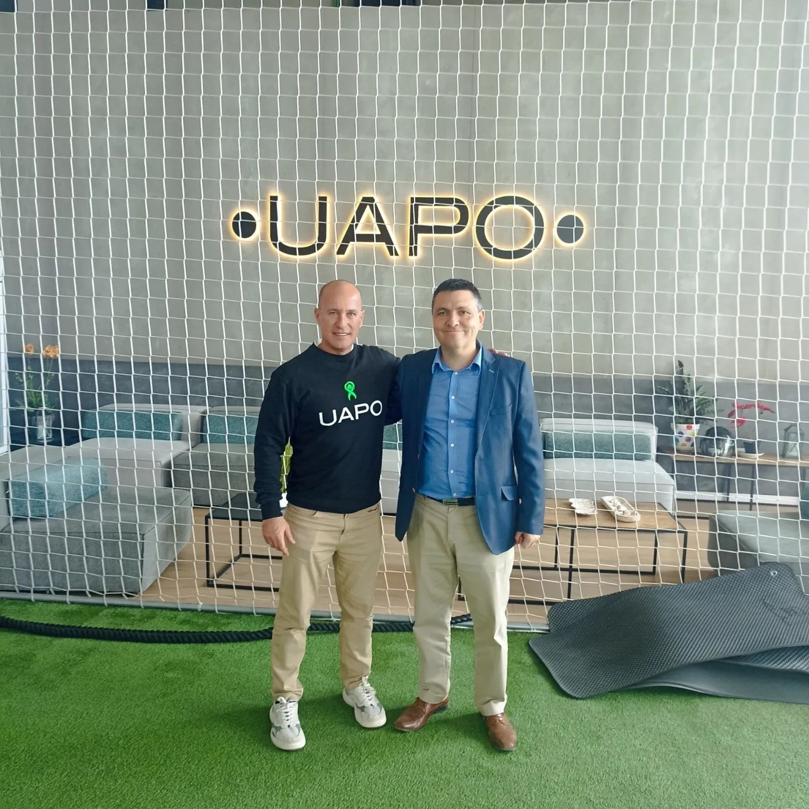 Javier Cánovas, director de la UAPO, junto al concejal de deportes Jorge Iglesias.