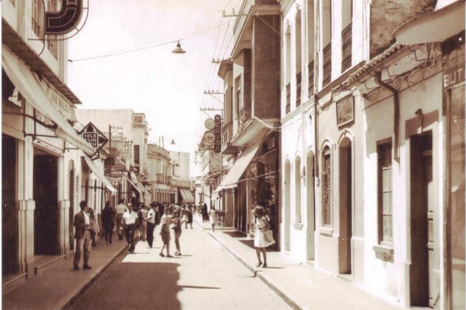 Entrada a calle Duque de Tetuán.
