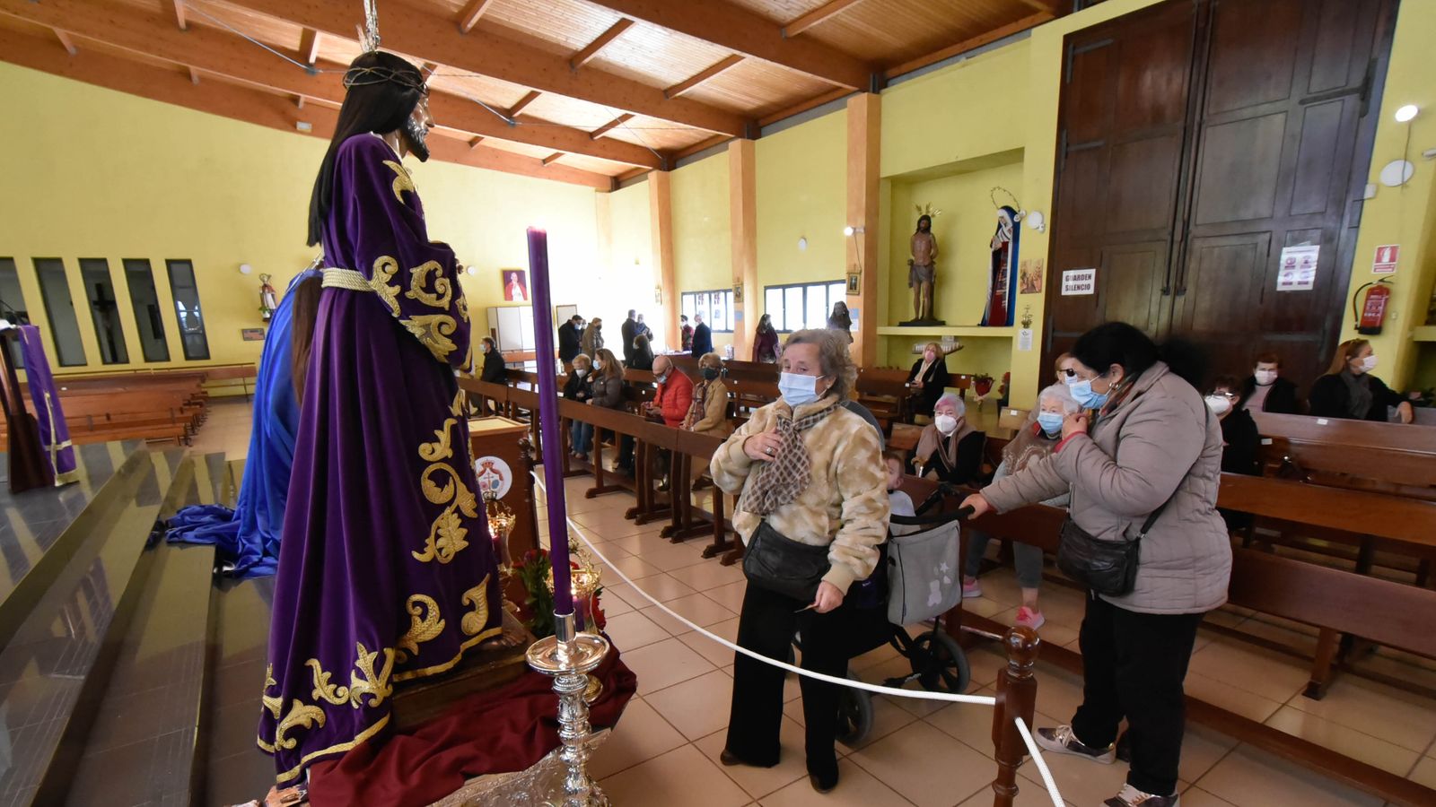 Fotos de la Veneración al Cristo de Medinaceli en La Línea