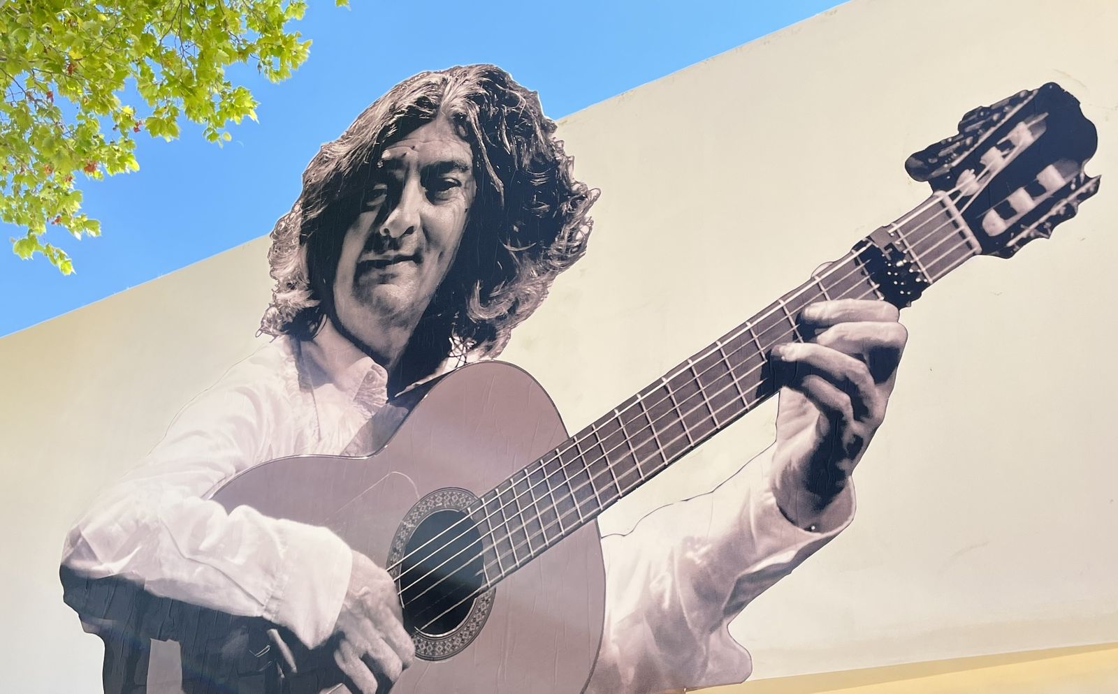 La imagen de Moraíto Chico que preside la caseta de la Peña Buena Gente.