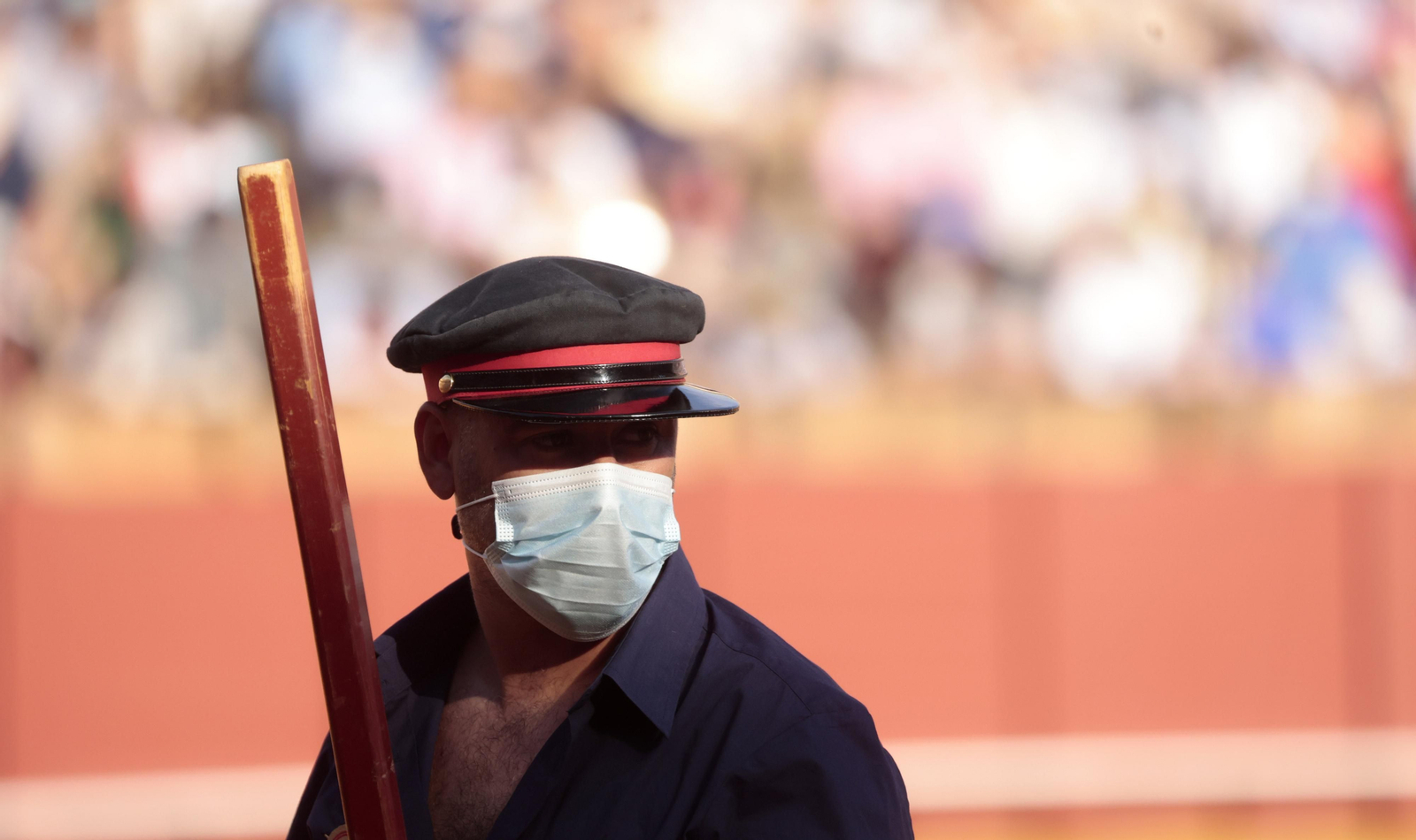 Las imágenes del triunfo de Morante en San Miguel