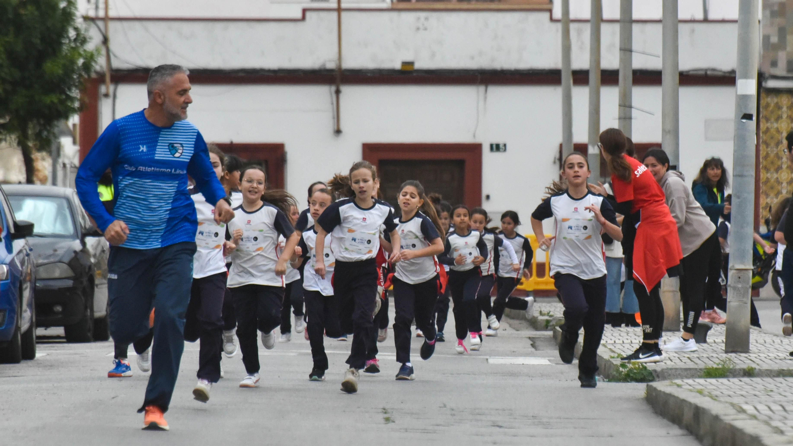 Fotos de la carrera contra la leucemia del Colegio Salesianos de La Línea