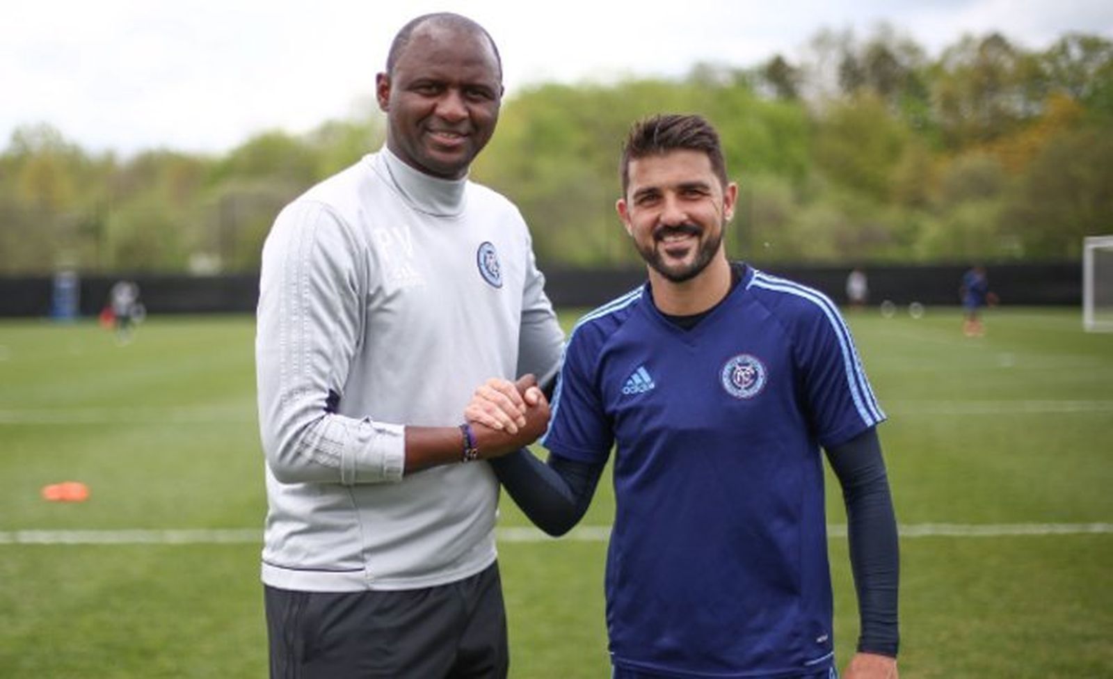 David Villa junto a Vieira