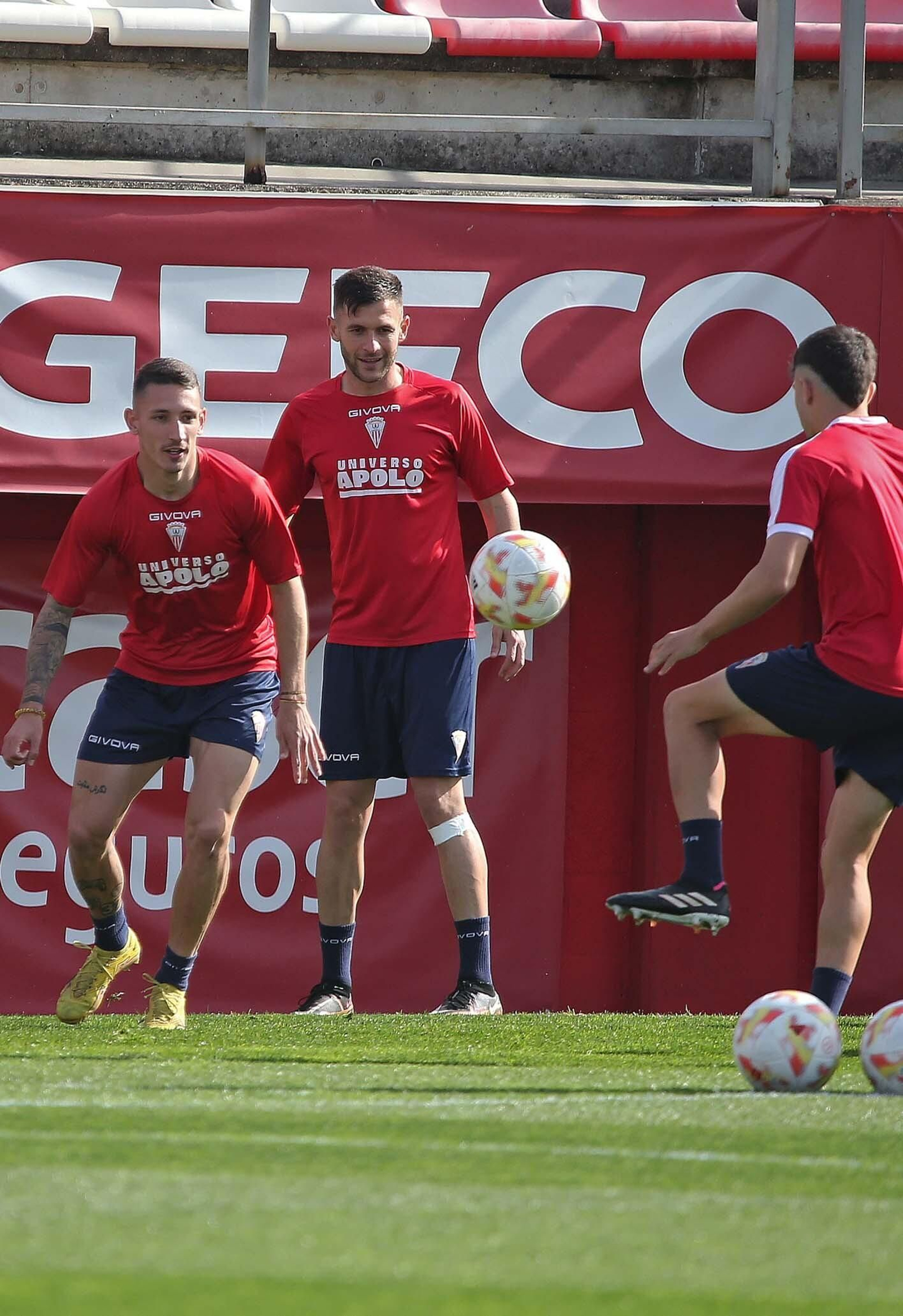 Fotos del entrenamiento del Algeciras CF previo al partido contra el Pontevedra