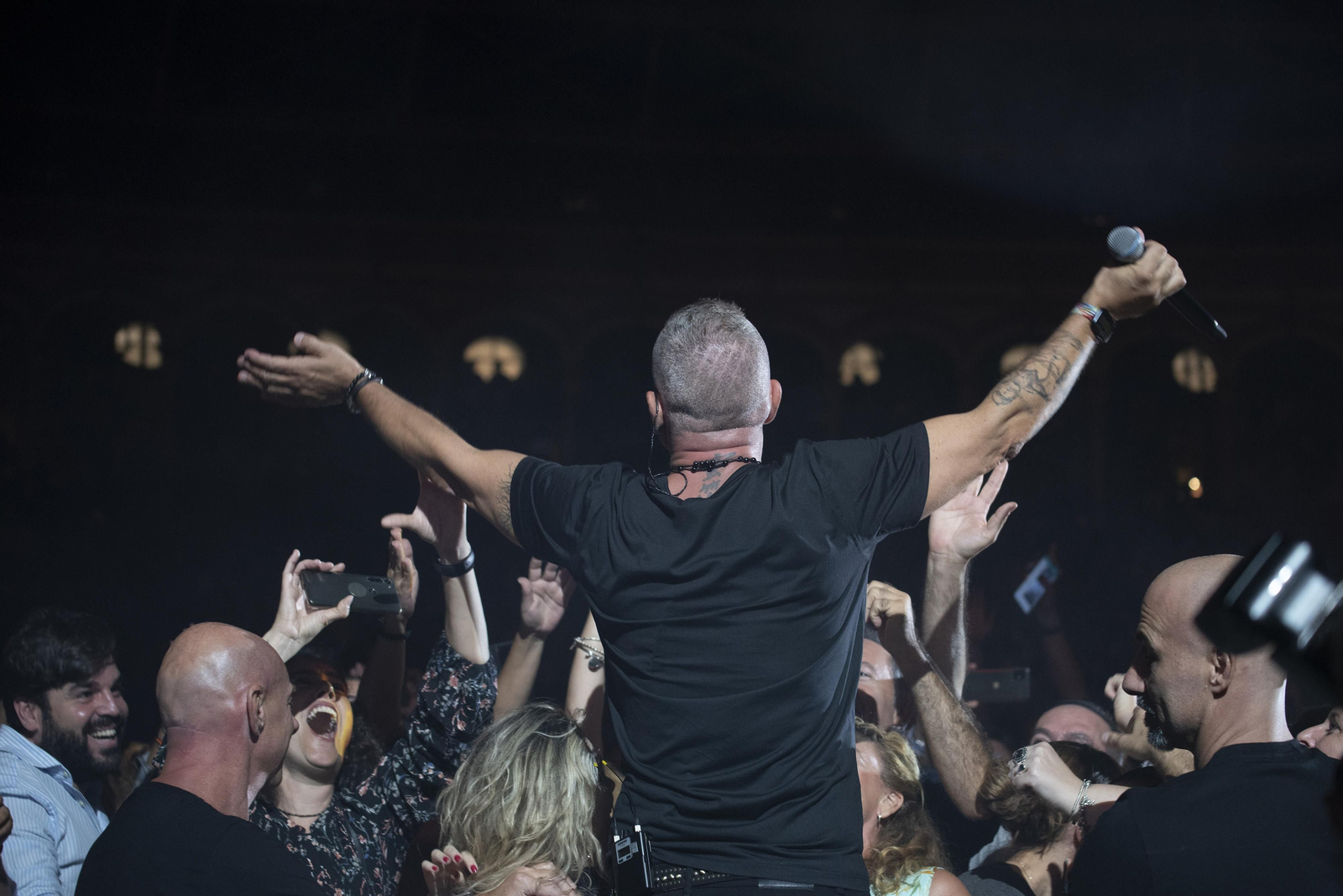 Las imágenes del concierto de Eros Ramazzotti en Sevilla