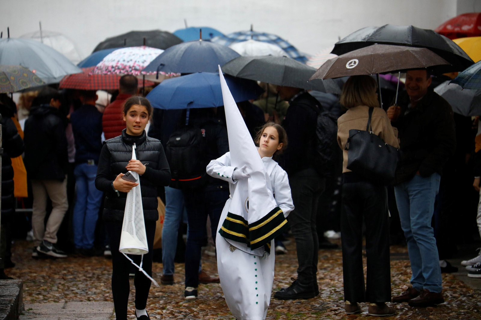 Las imágenes de la devoción ante la Virgen de la Paz en Capuchinos