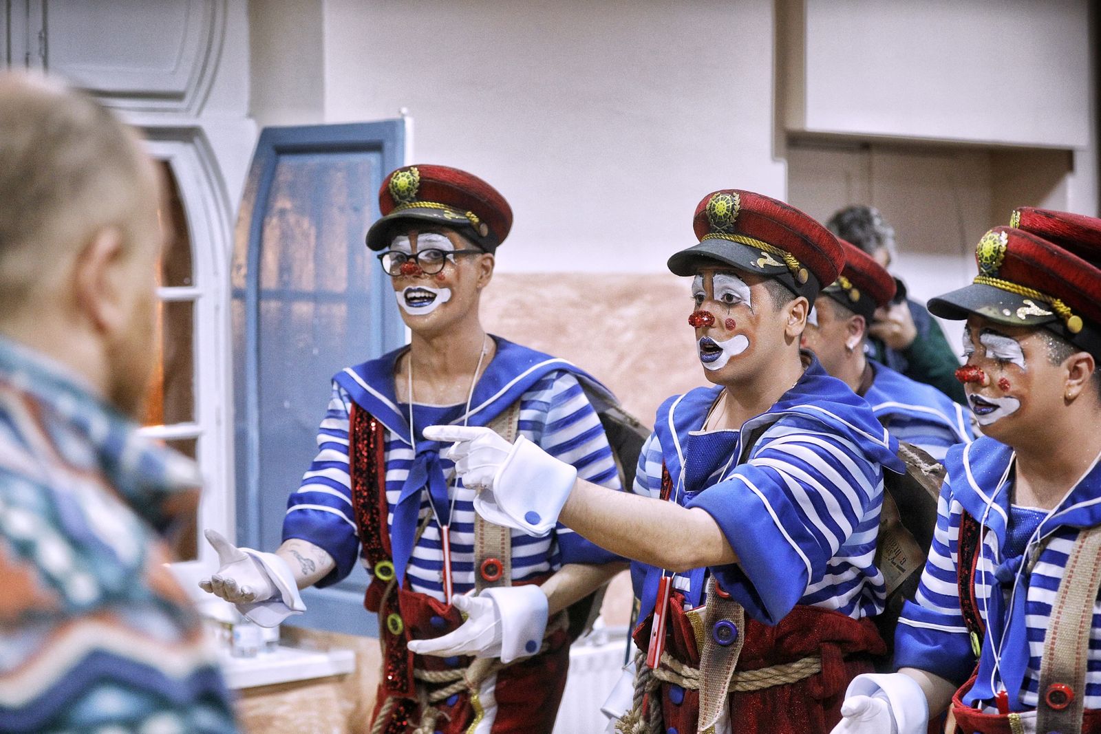 Comparsa Y seguimos cantando