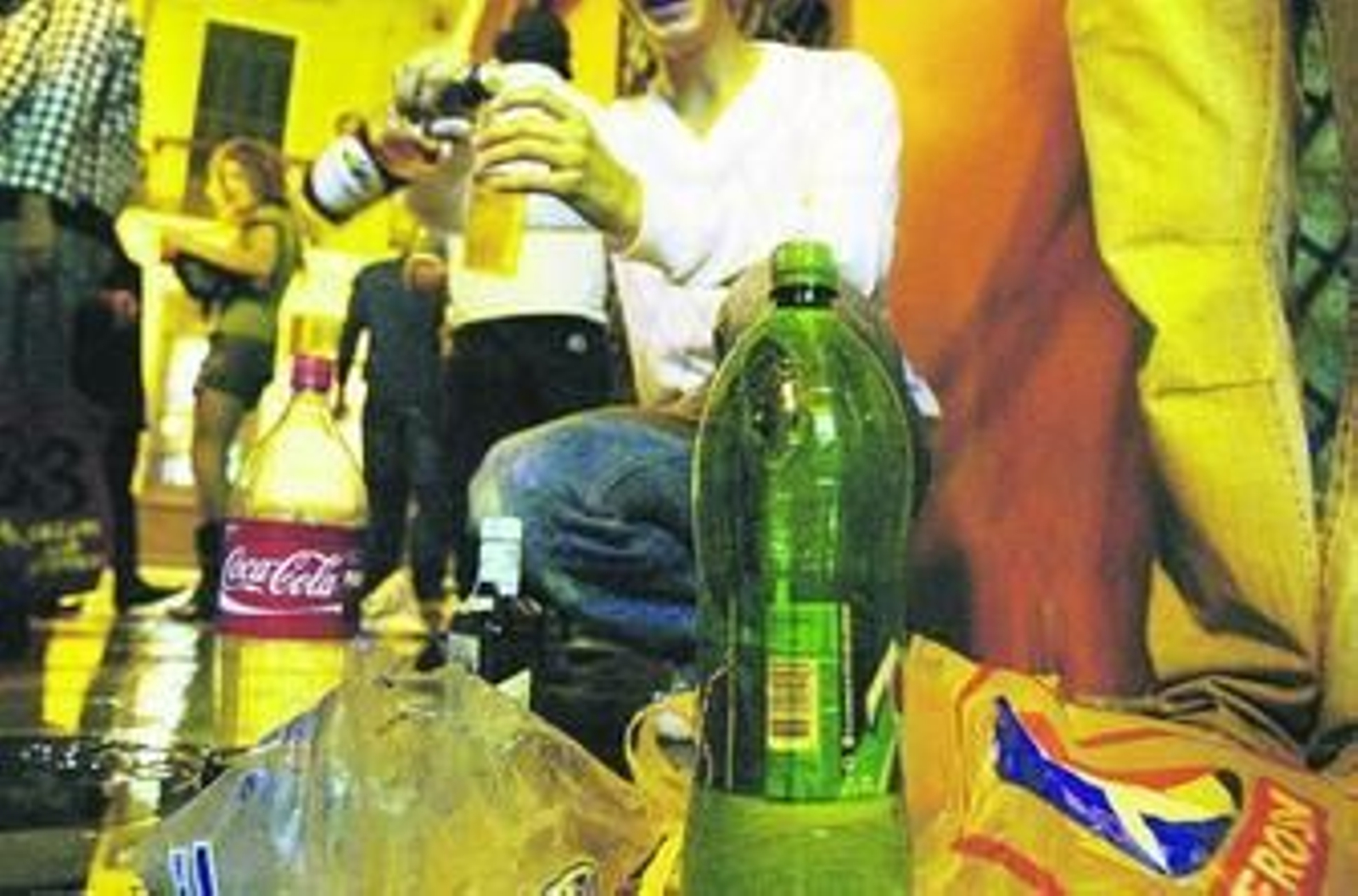 Desde el pasado 4 de julio esta prohibida la práctica del 'botellón' en toda la capital Desde el pasado 4 de julio esta prohibida la práctica del 'botellón' en toda la capital