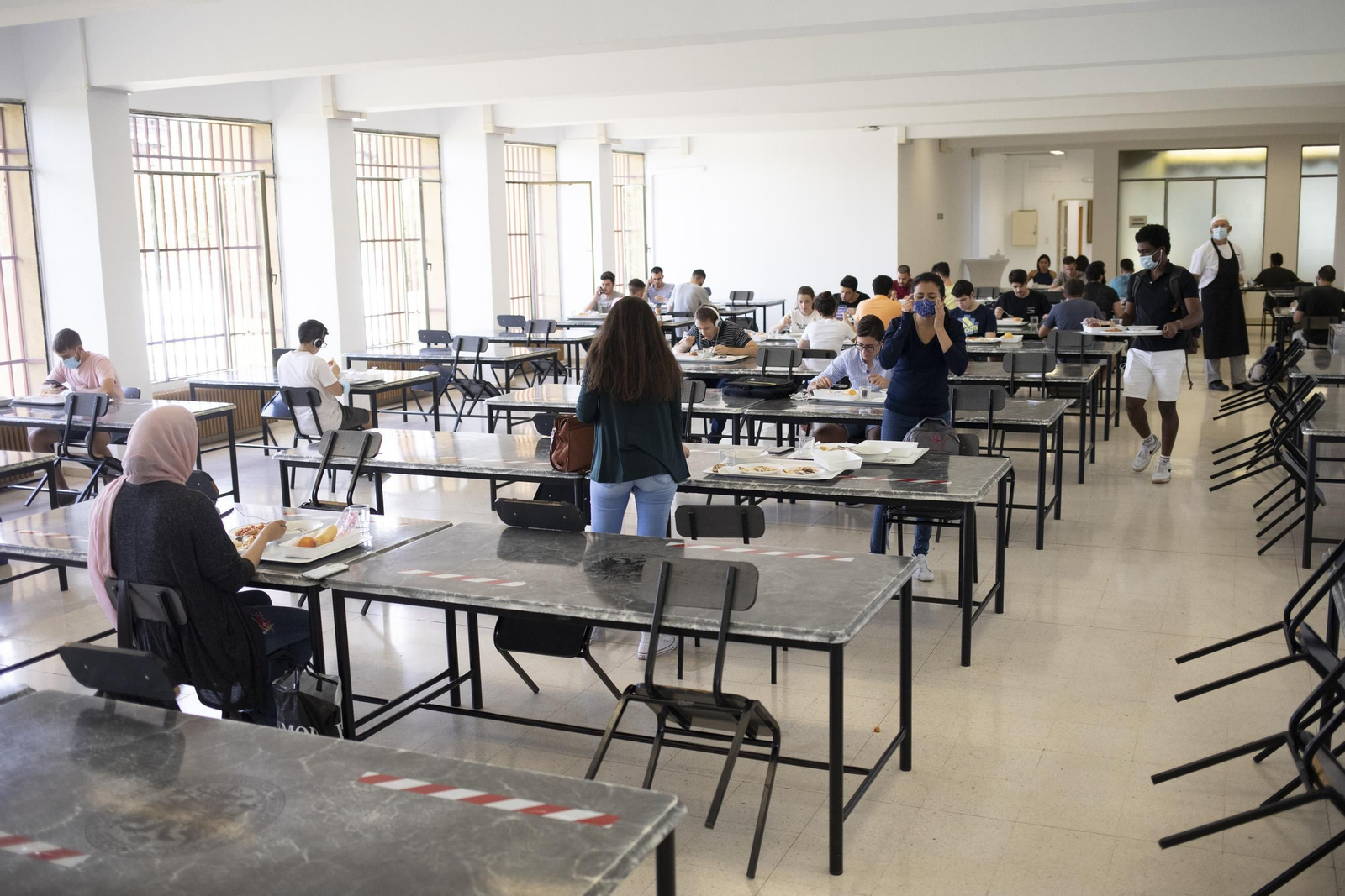 Protocolo en el comedor de la UGR.