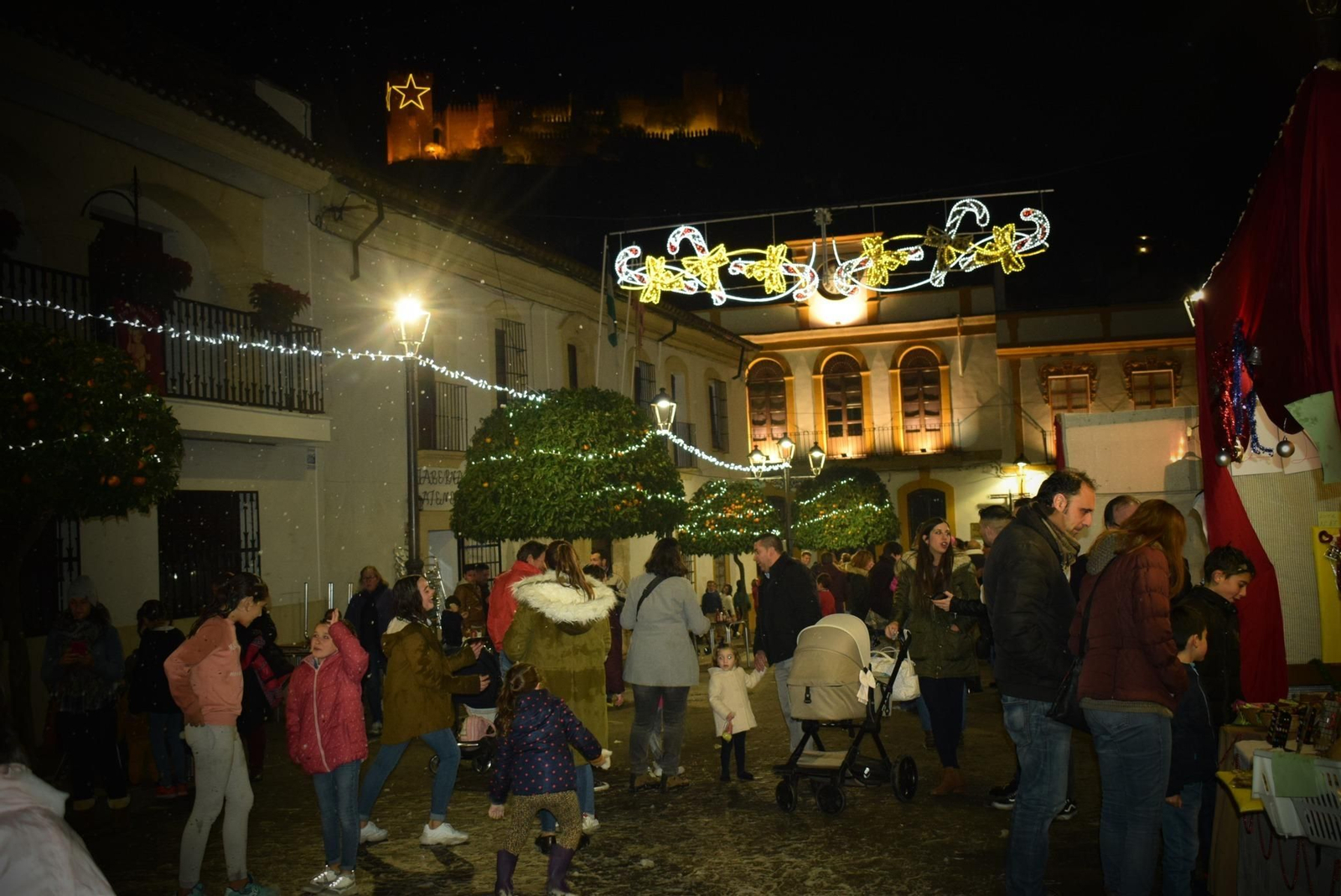 Mercado navideño de Almodóvar del Río.