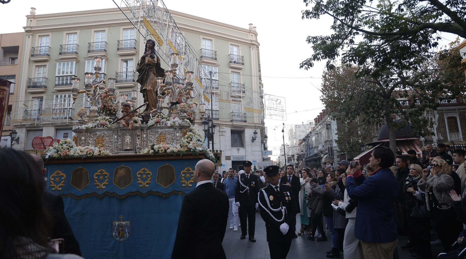 Las fotografías de la procesión de la Inmaculada Concepción en La Línea Las fotografías de la procesión de la Inmaculada Concepción en La Línea