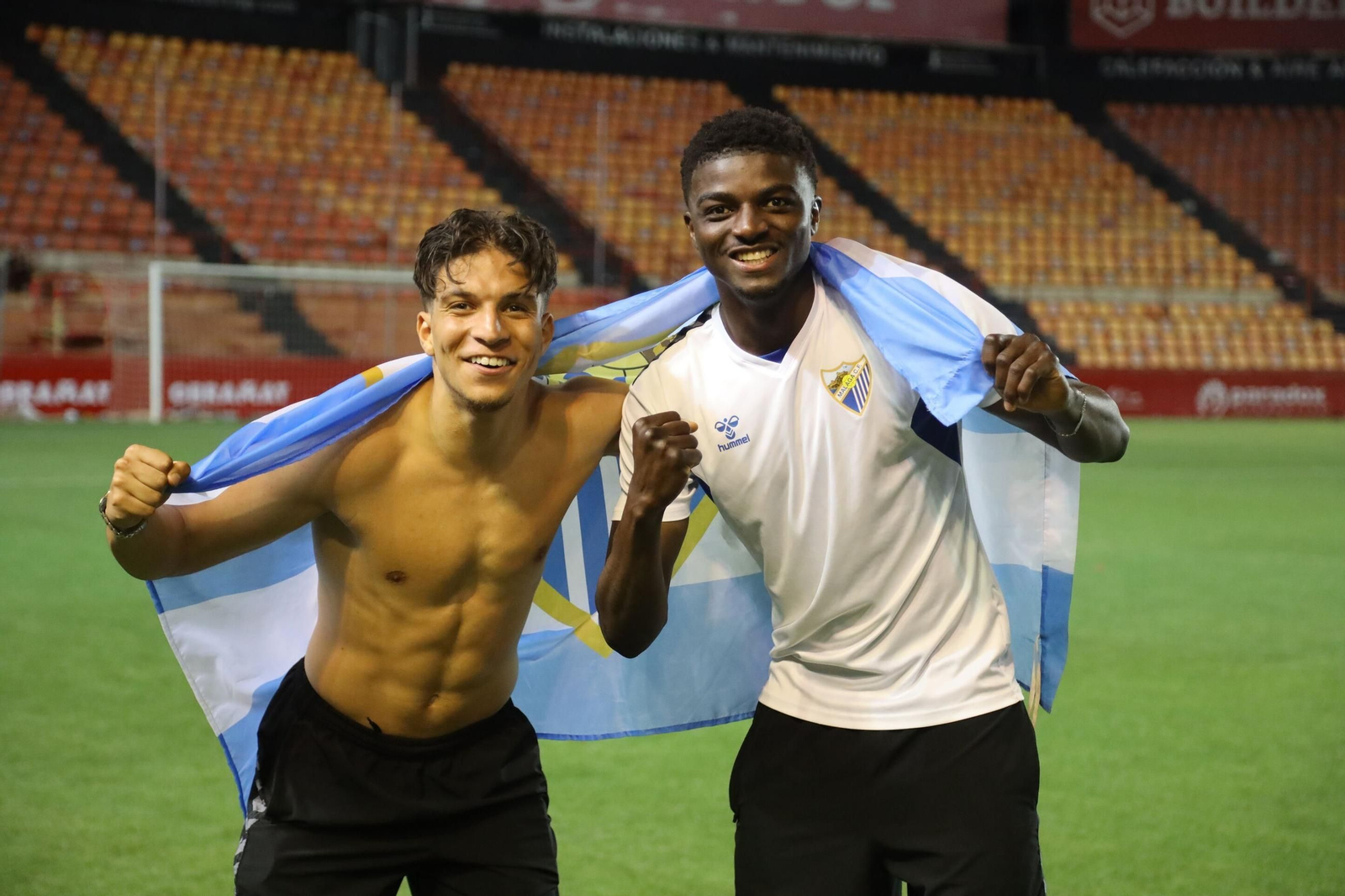 Así fue la locura del ascenso del Málaga CF en Tarragona