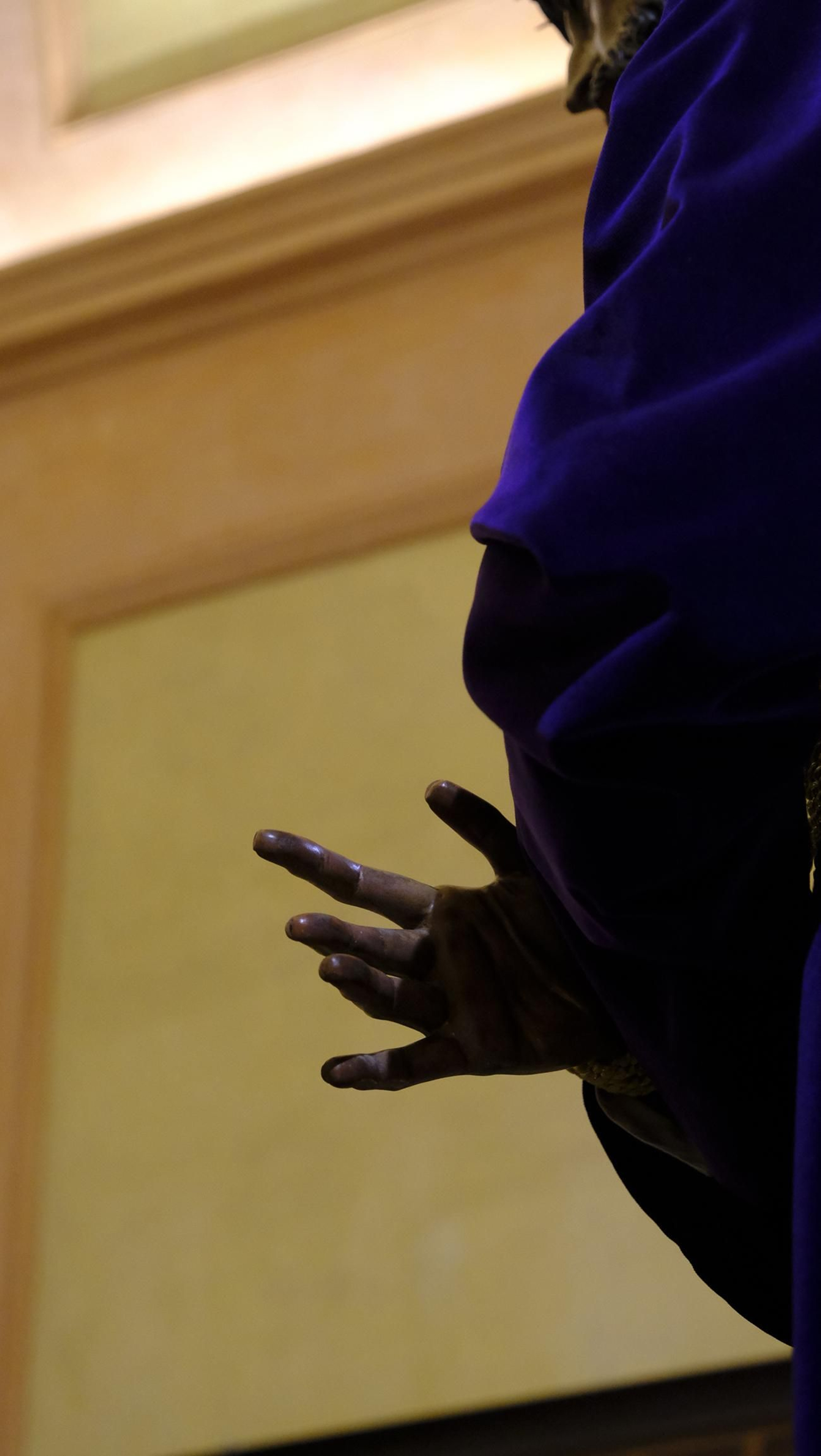 Imágenes del Besapiés de Jesús Cautivo de Medinaceli, en la Catedral de Almería