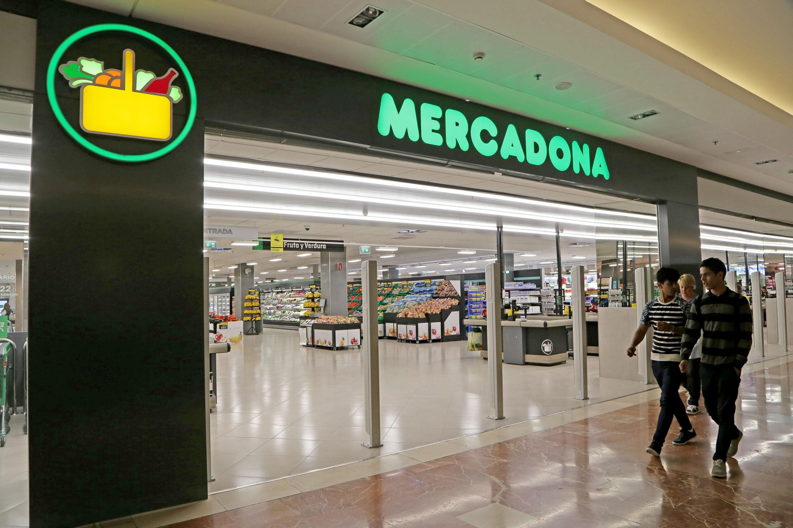 Entrada de un supermercado de Mercadona