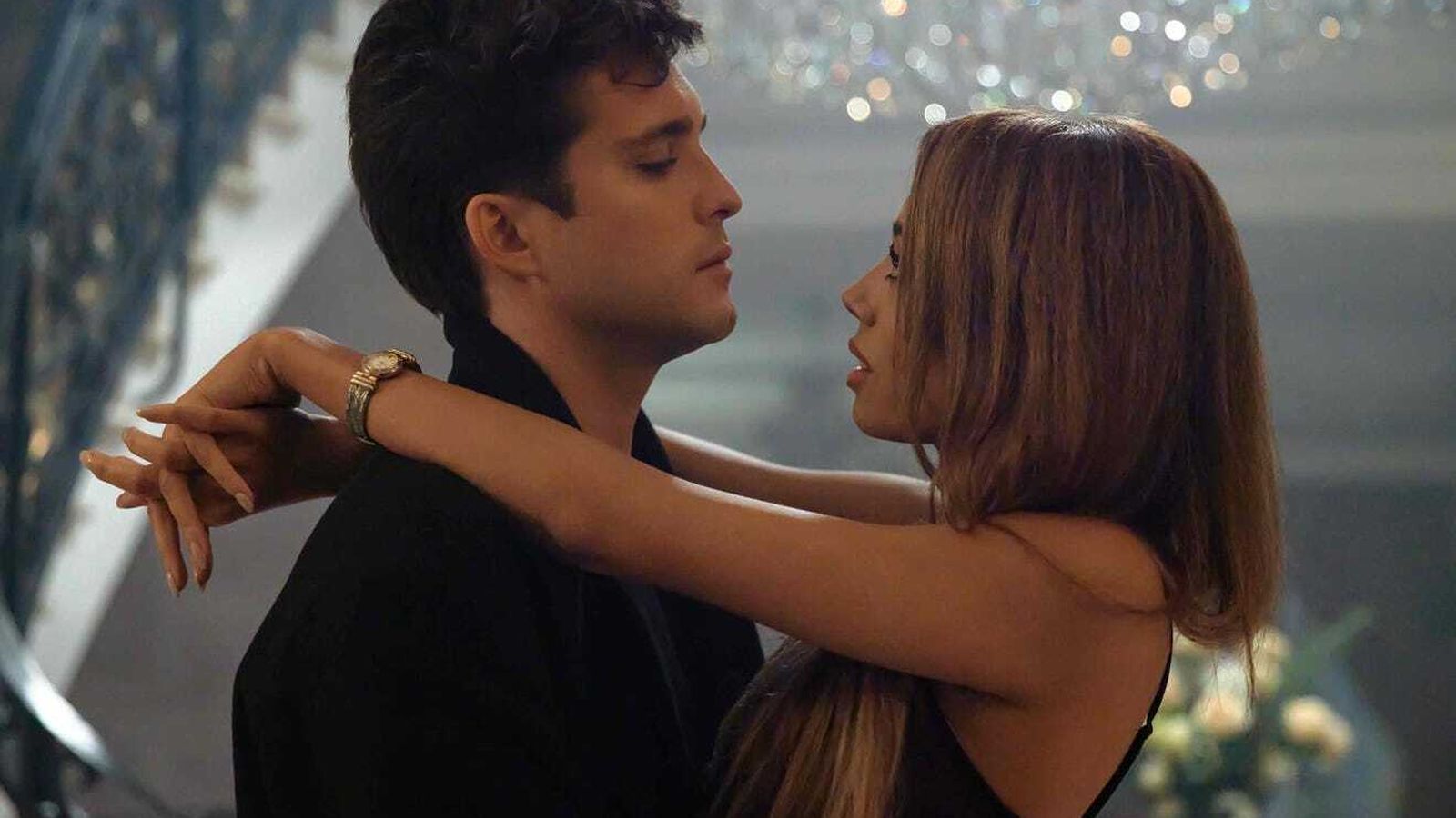 Diego Boneta (Luis Miguel) y Jade Ewen (Mariah Carey), en la serie.