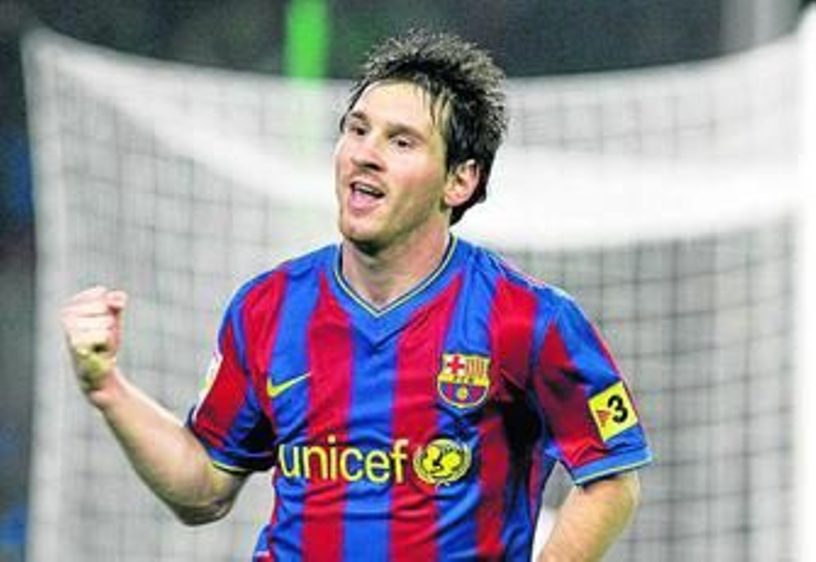 Messi logró ayer dos goles en un partido dominado ampliamente por el Barcelona.