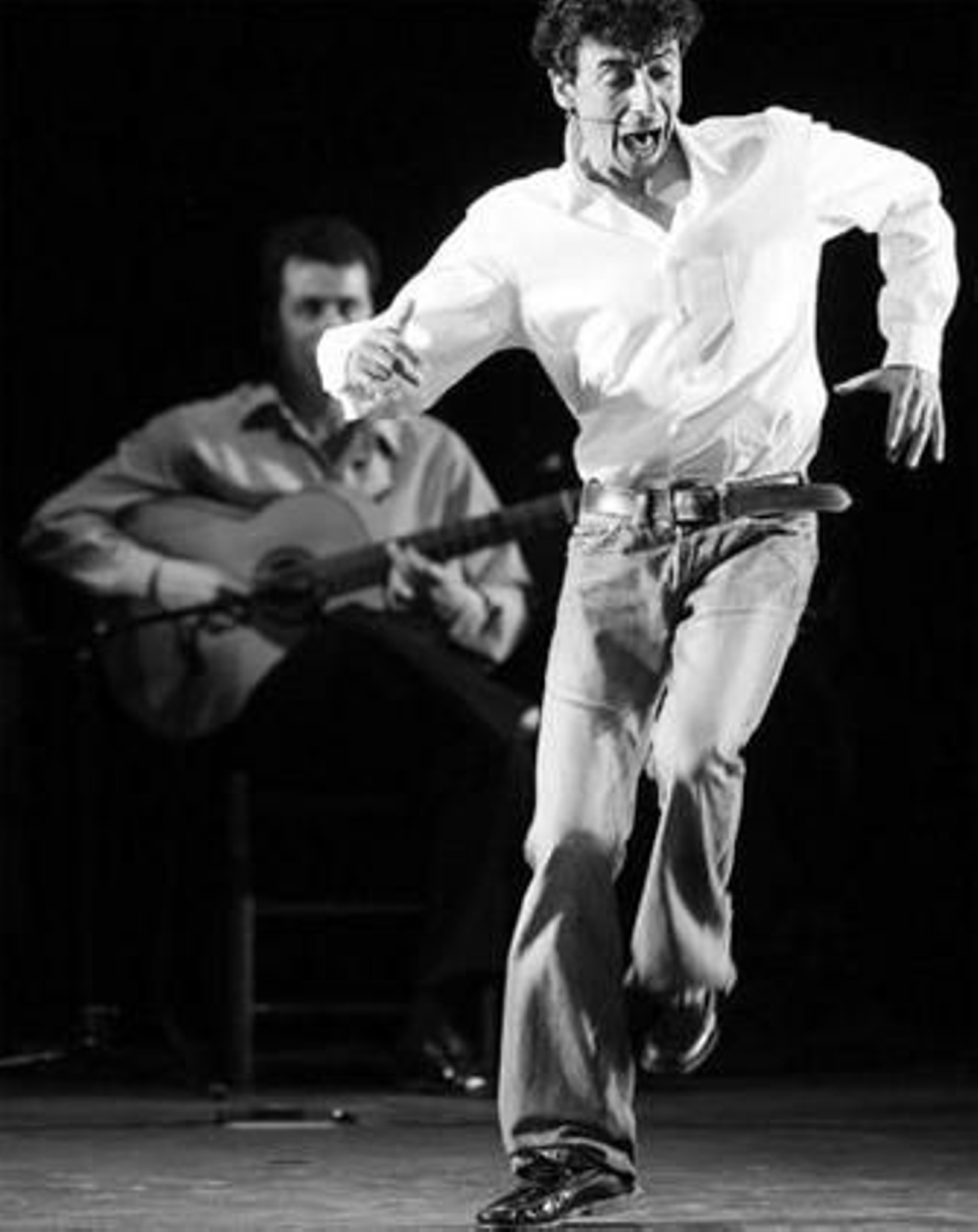 Tomasito, alma de una fiesta vibrante en la que el toque de Juan Diego se mantuvo discreto.