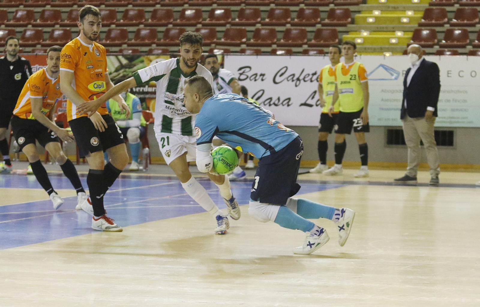 La derrota del Córdoba Futsal ante el Ribera Navarra, en imágenes