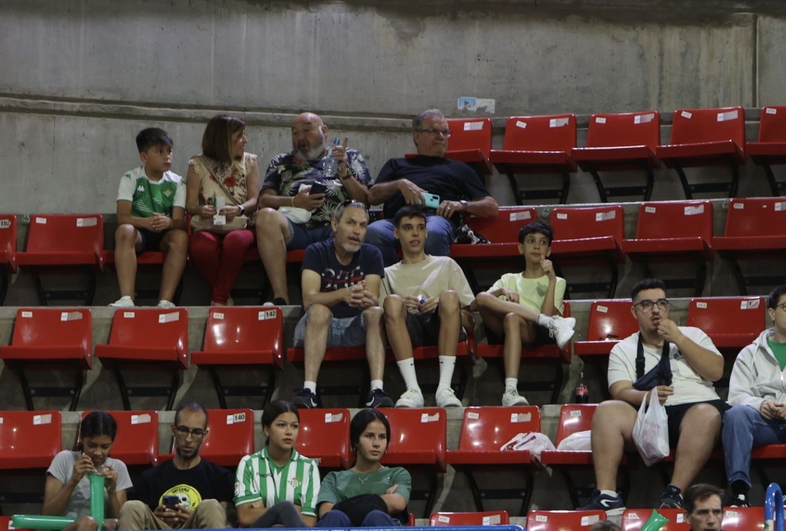 Búscate en el o Betis Granada de baloncesto