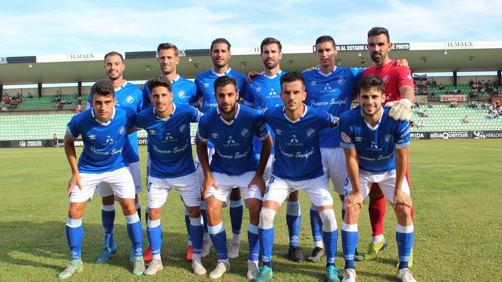 Once inicial del Xerez DFC en Mérida, con Camacho en lugar de César.