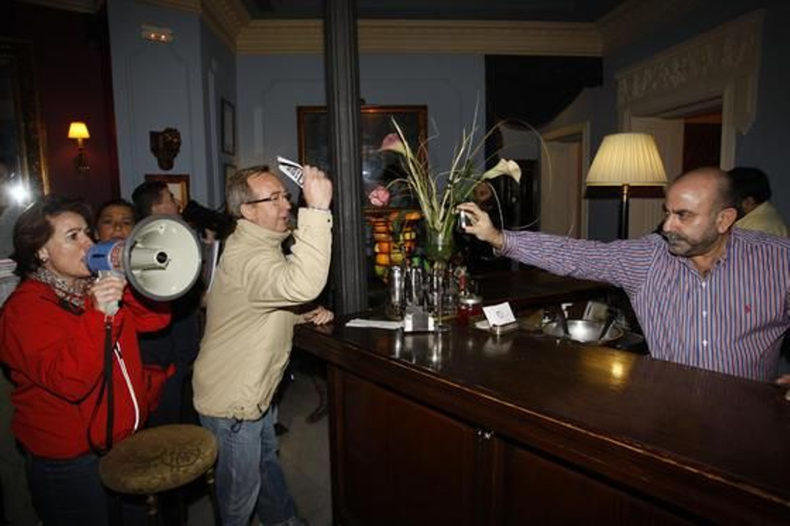 Primeras disputas en la huelga 

Foto: Javier Albiñana