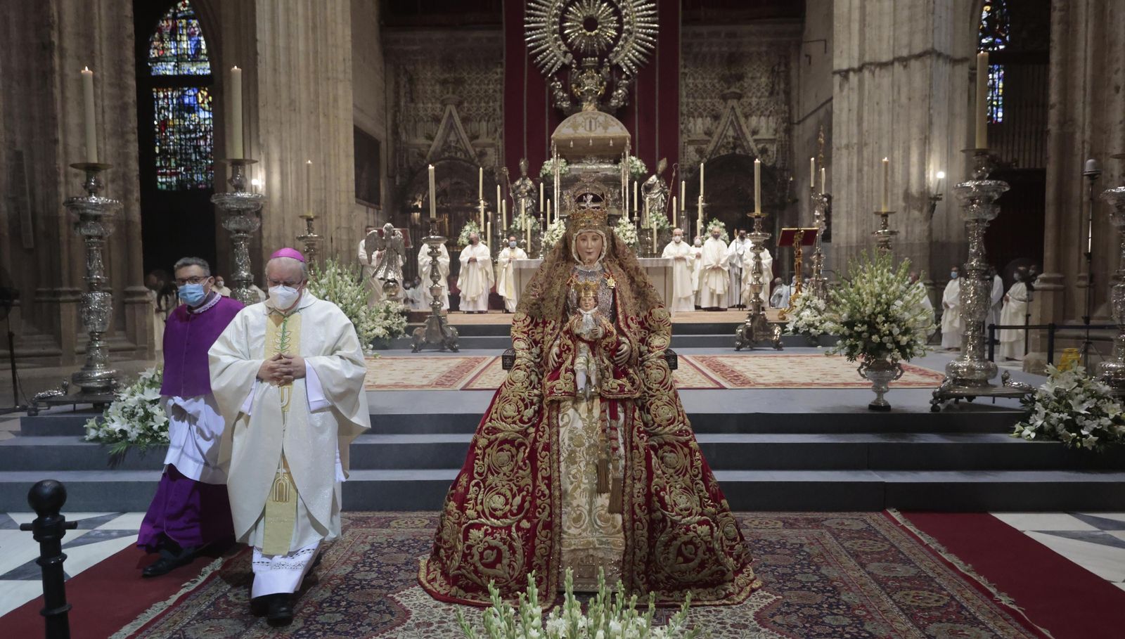 Imágenes de la festividad de la Virgen de los Reyes en la Catedral de Sevilla
