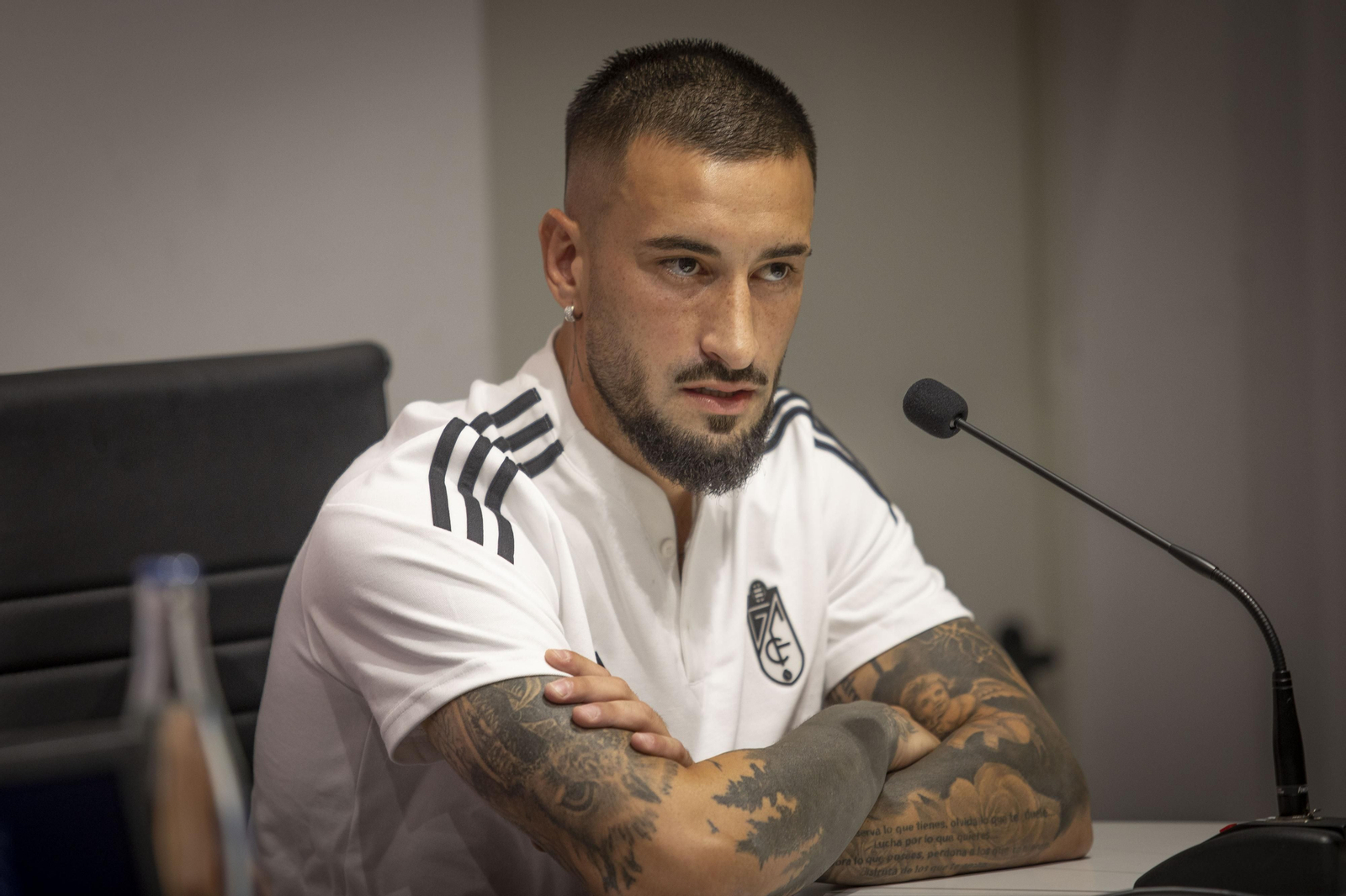 Erick Cabaco, en su presentación como nuevo jugador del Granada CF