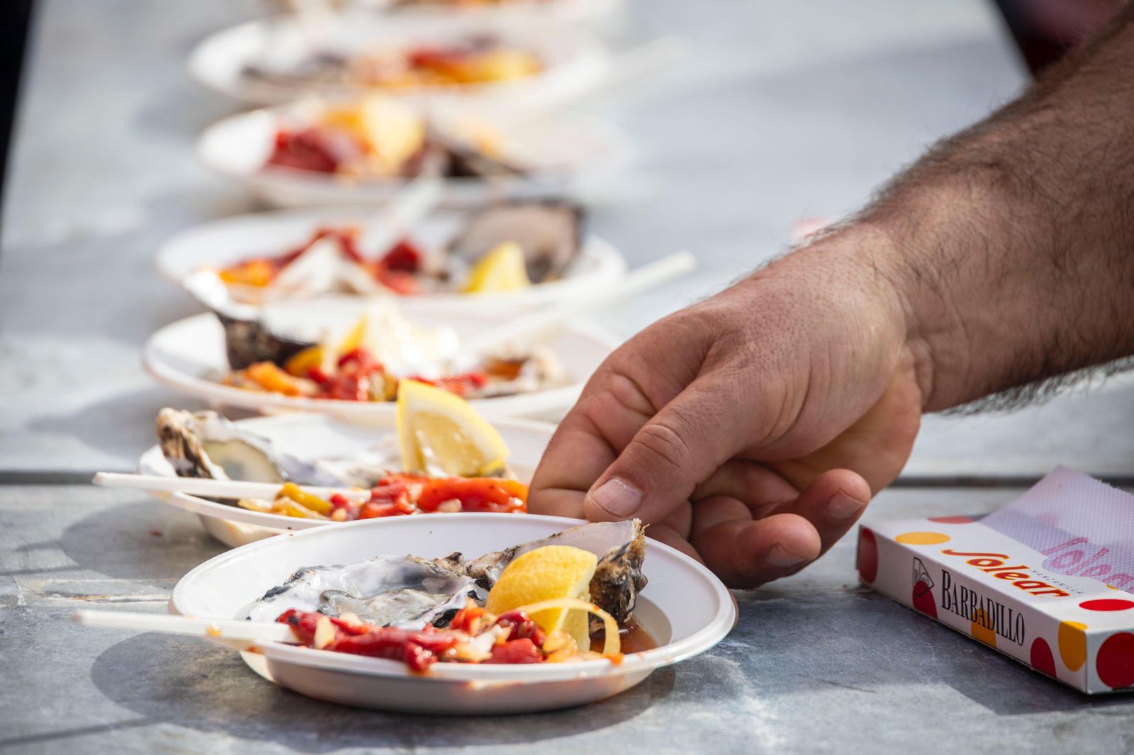 Todas las imágenes de la Ostionada en la plaza de San Antonio