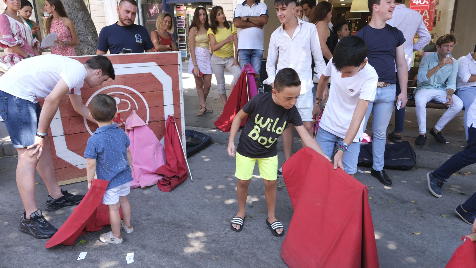Imágenes de la exhibición de toreo de salón por la Escuela Taurina de Almería, en la Feria de Almería 2022
