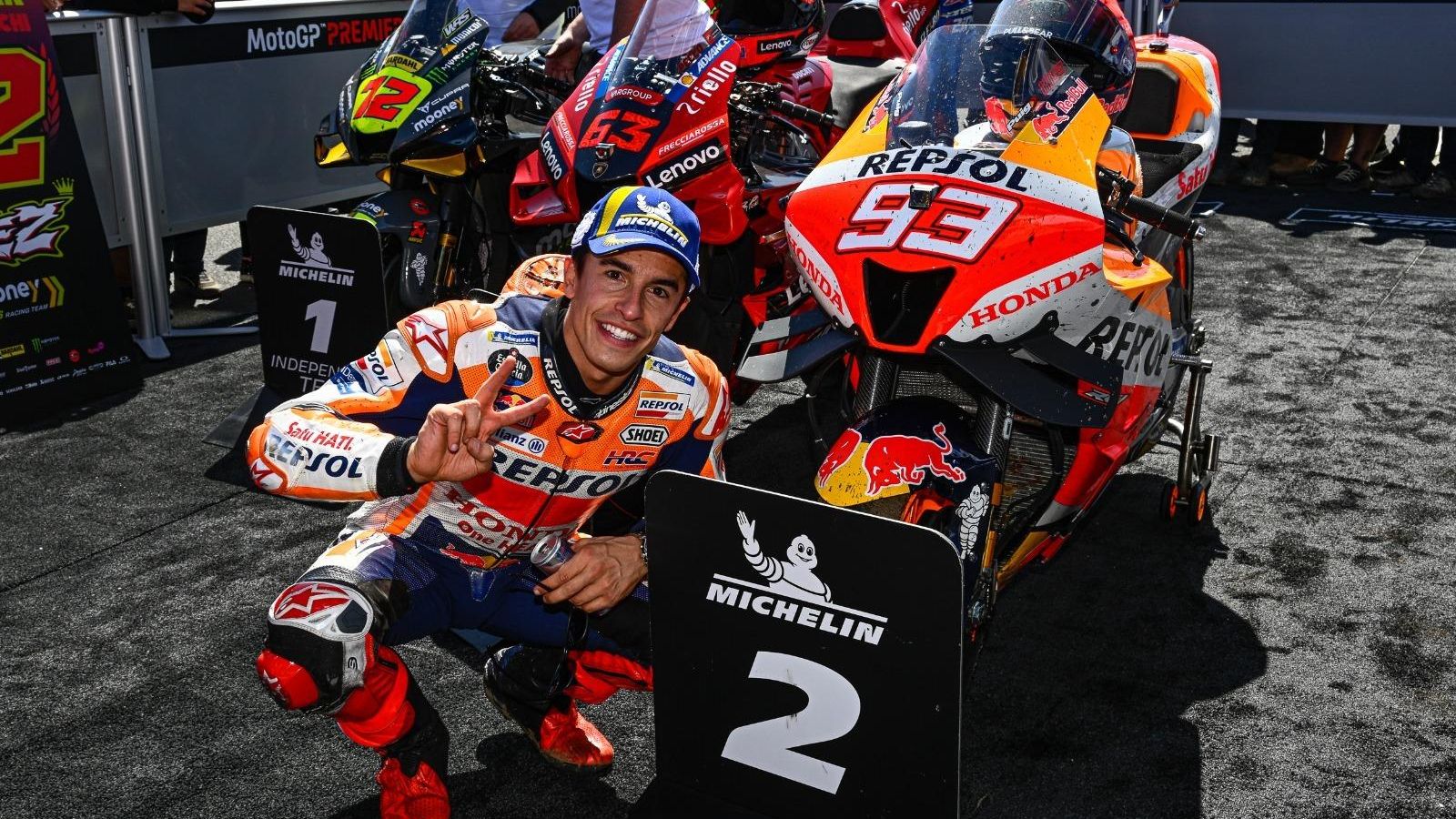 Márquez posa feliz tras demostrar en Phillip Island que es del de siempre después de su cuarta operación.