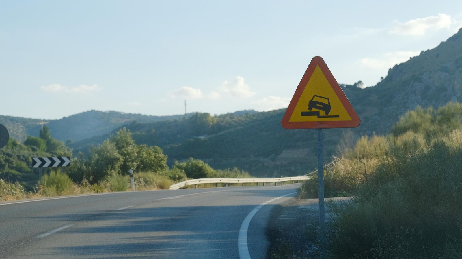 La calzada de la carretera con Málaga comienza a tener problemas La calzada de la carretera con Málaga comienza a tener problemas