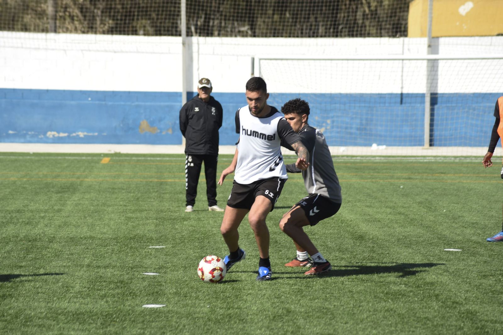 Las fotos del primer entrenamiento de Carlos Guerra y Miguel Angel Rondan al frente de la Balona
