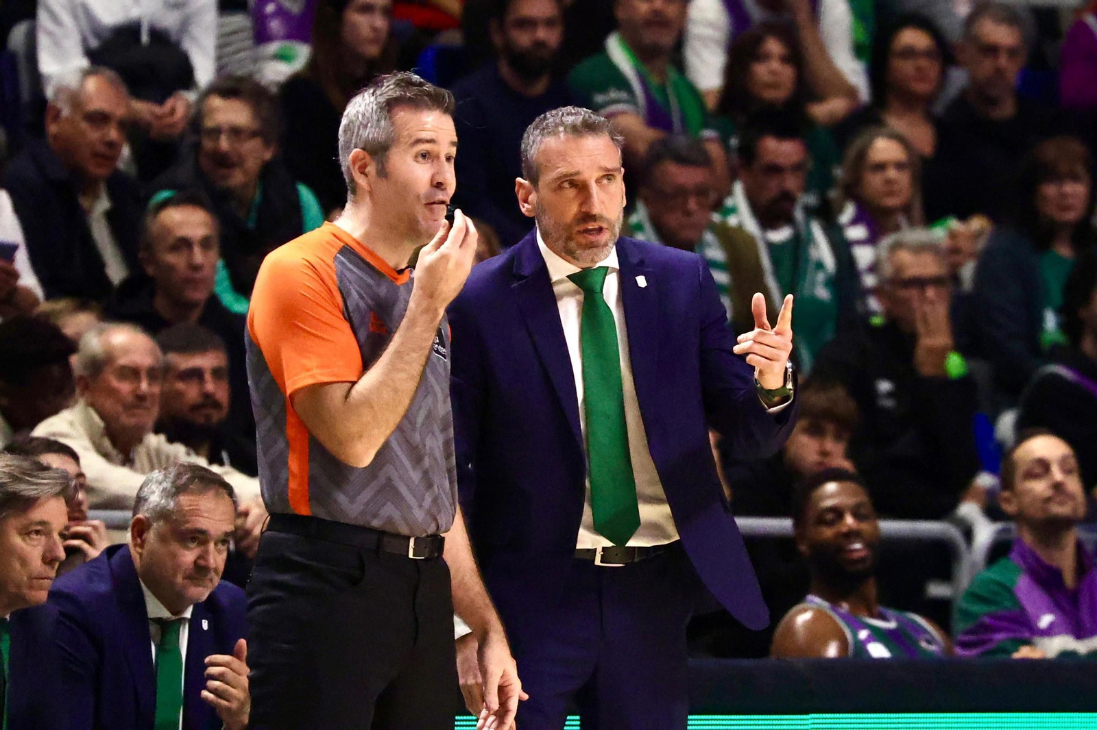 El Unicaja-Valencia Basket, en fotos