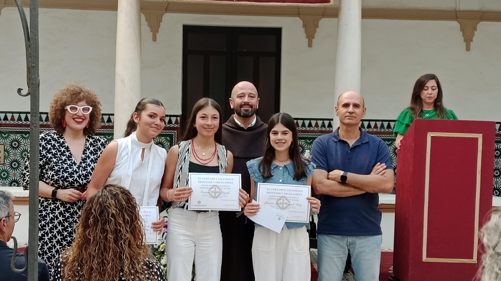 Entrega de premios del certamen escolar de ciencias Carlos López en San Fernando