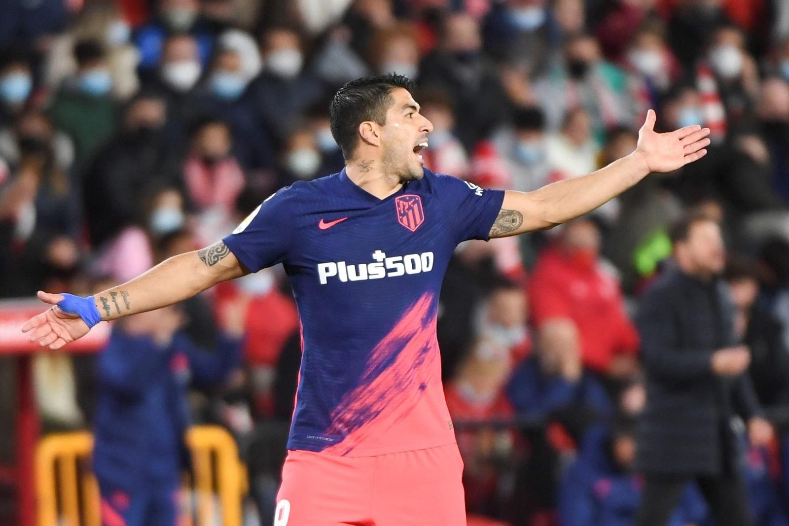 Luis Suárez ha perdido protagonismo en las alineaciones de Simeone.